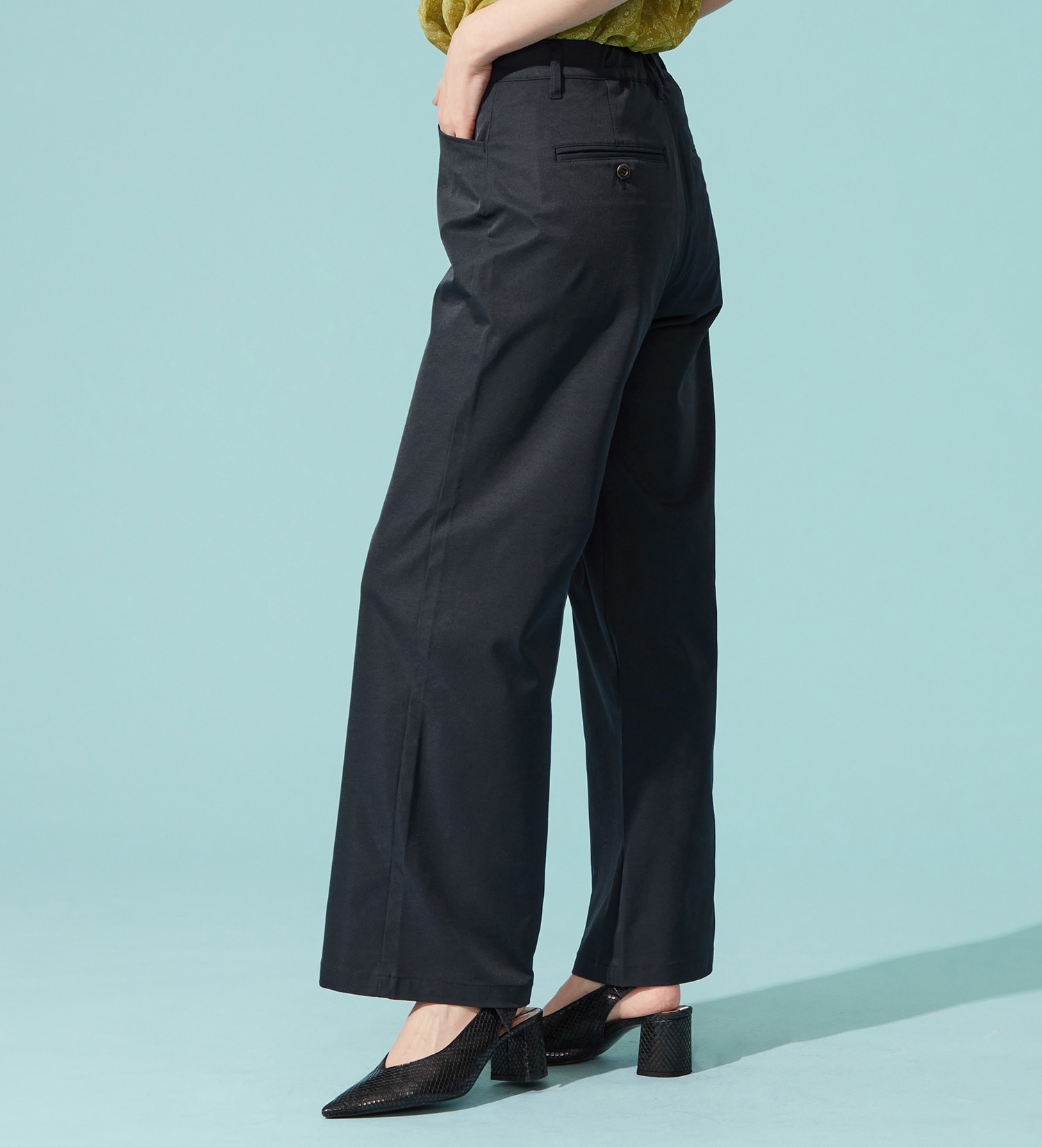 SOMETHING(サムシング)の【百貨店・直営店限定】SOMETHING ete ワイドトラウザーパンツ【夏用/COOL/涼/抗菌/防臭/制菌】|パンツ/パンツ/レディース|ネイビー