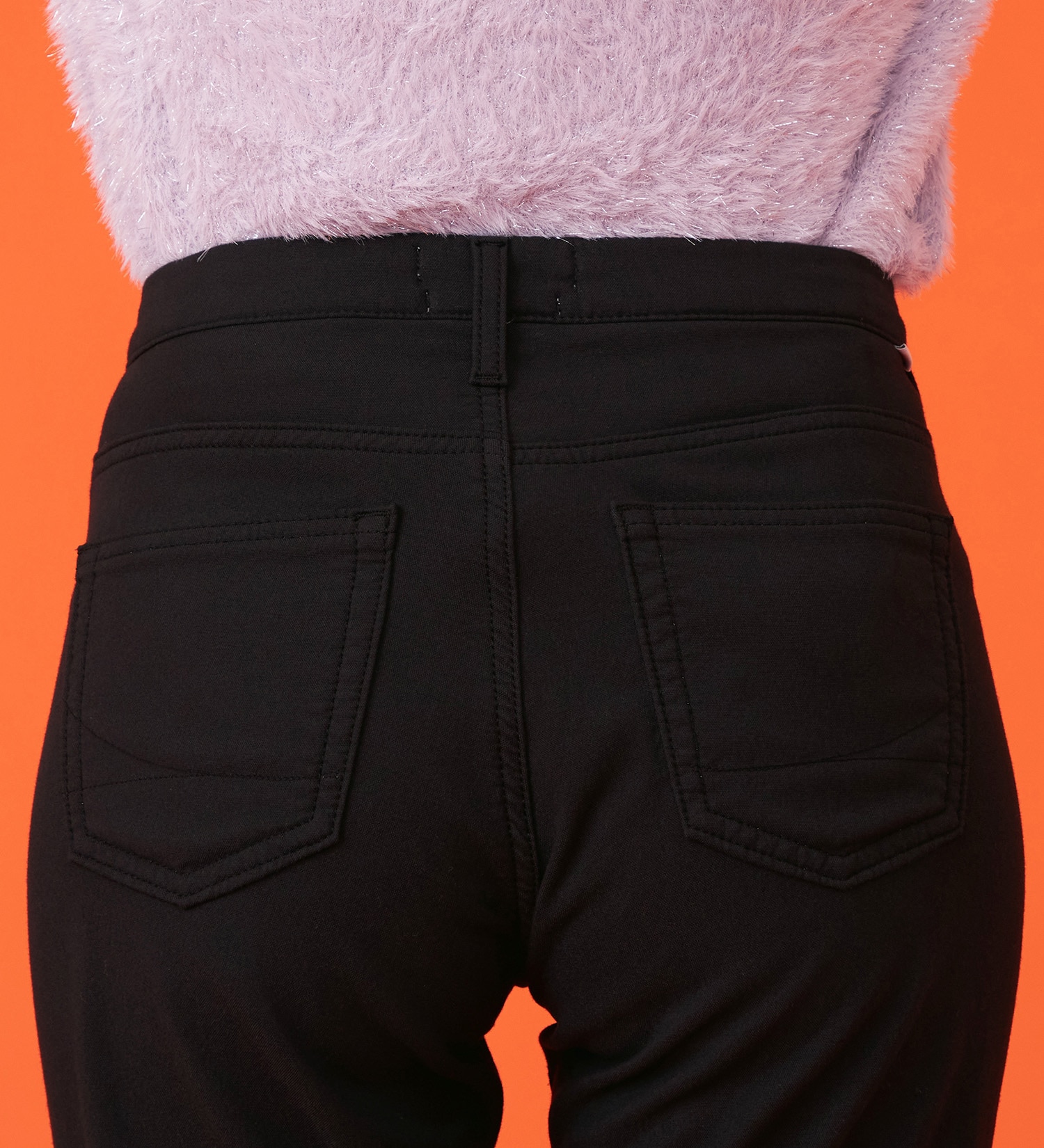 SOMETHING(サムシング)の【百貨店・直営店限定】SOMETHING hiver BODY FIRE 裏別珍 ストレートパンツ【暖】|パンツ/パンツ/レディース|ブラック