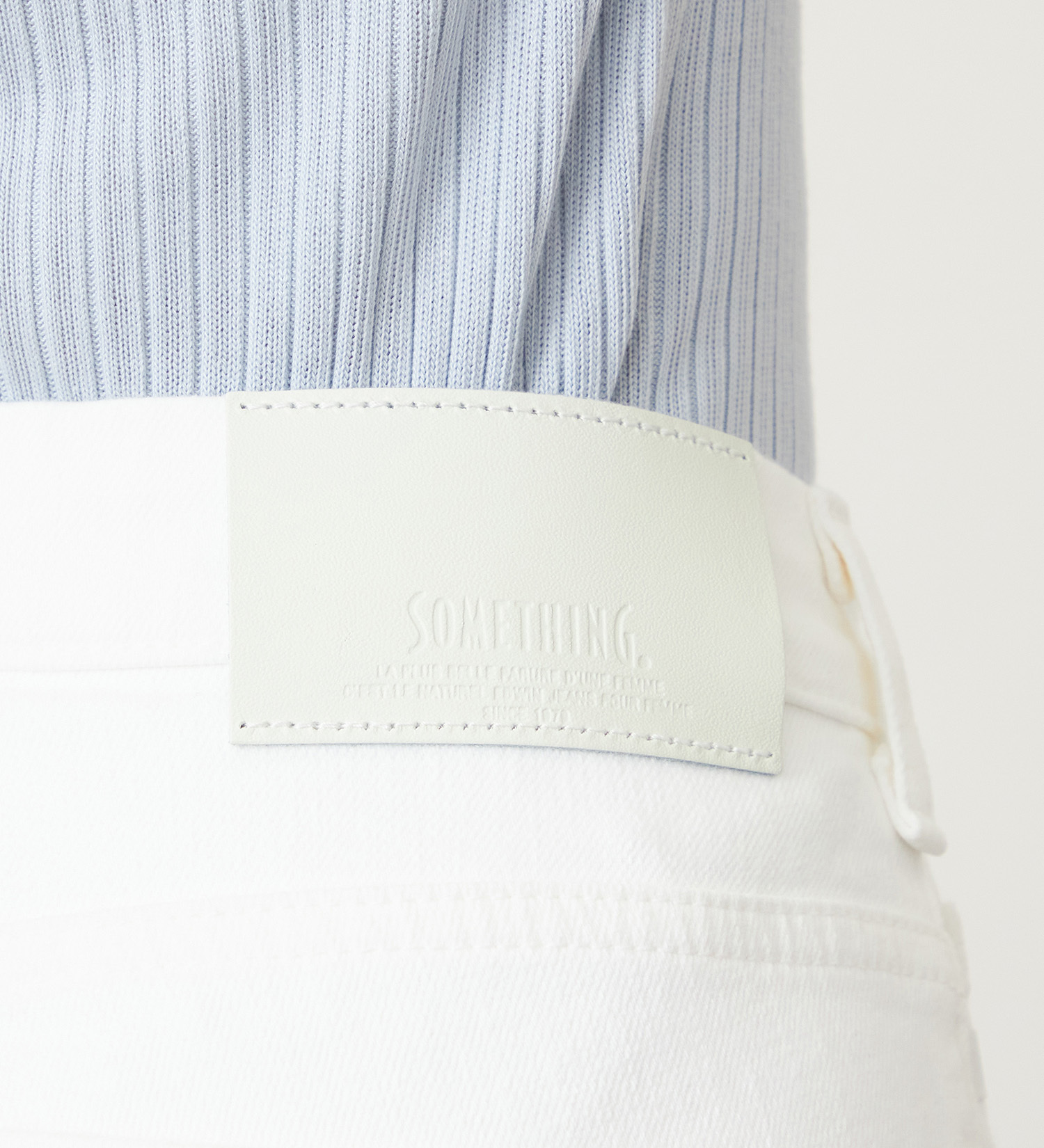 SOMETHING(サムシング)のSOMETHING LISA フレアデニムパンツ|パンツ/デニム/ジーンズパンツ/レディース|ホワイト