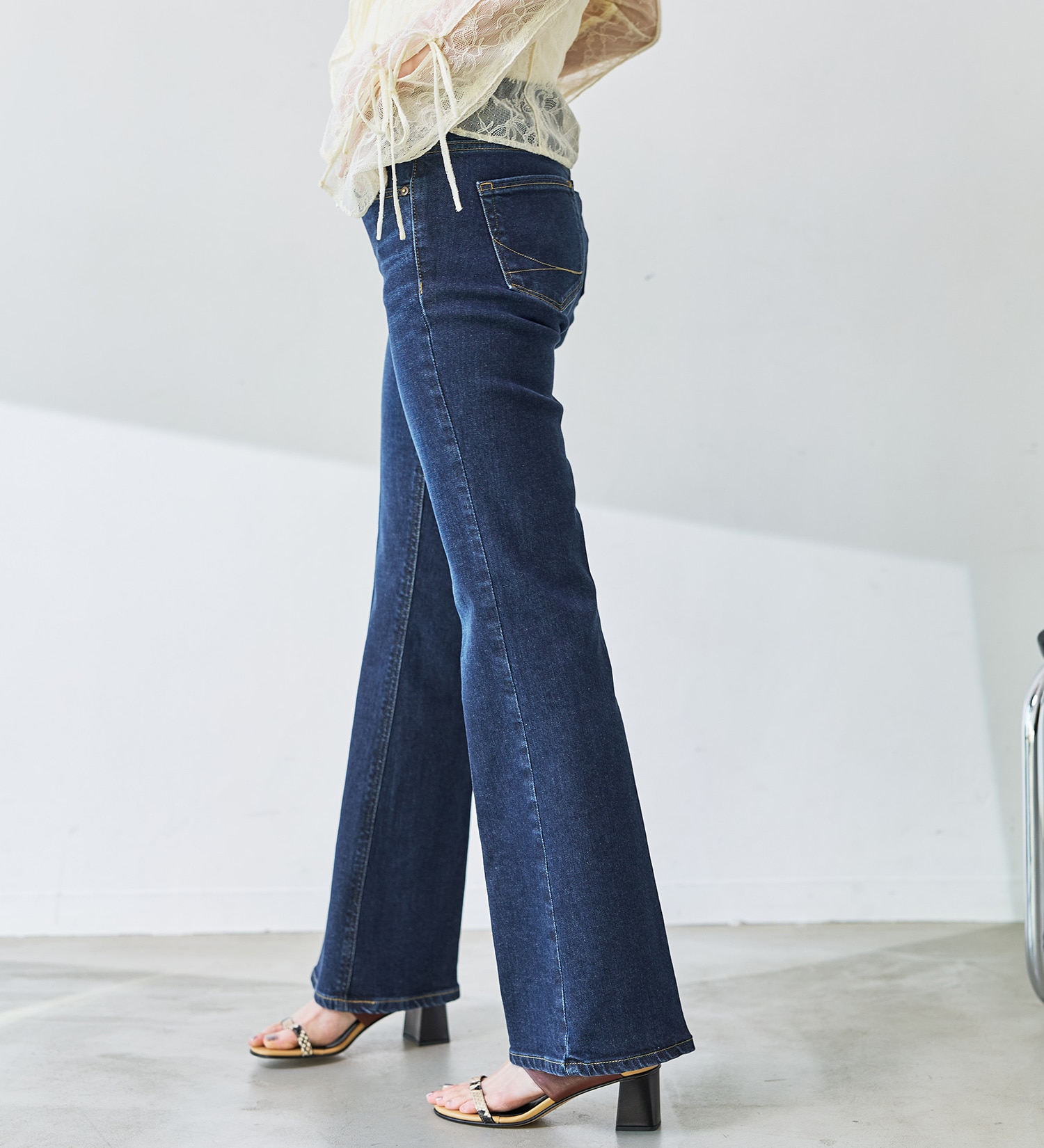 SOMETHING(サムシング)のSOMETHING LISA フレアデニムパンツ|パンツ/デニム/ジーンズパンツ/レディース|濃色ブルー