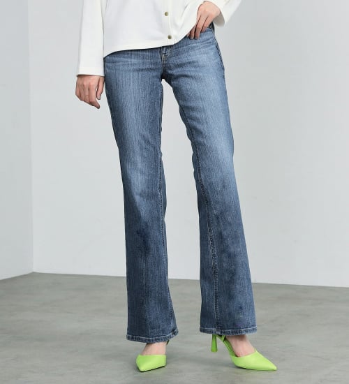 SOMETHING(サムシング)のSOMETHING LISA フレアデニムパンツ|パンツ/デニム/ジーンズパンツ/レディース|中色ブルー