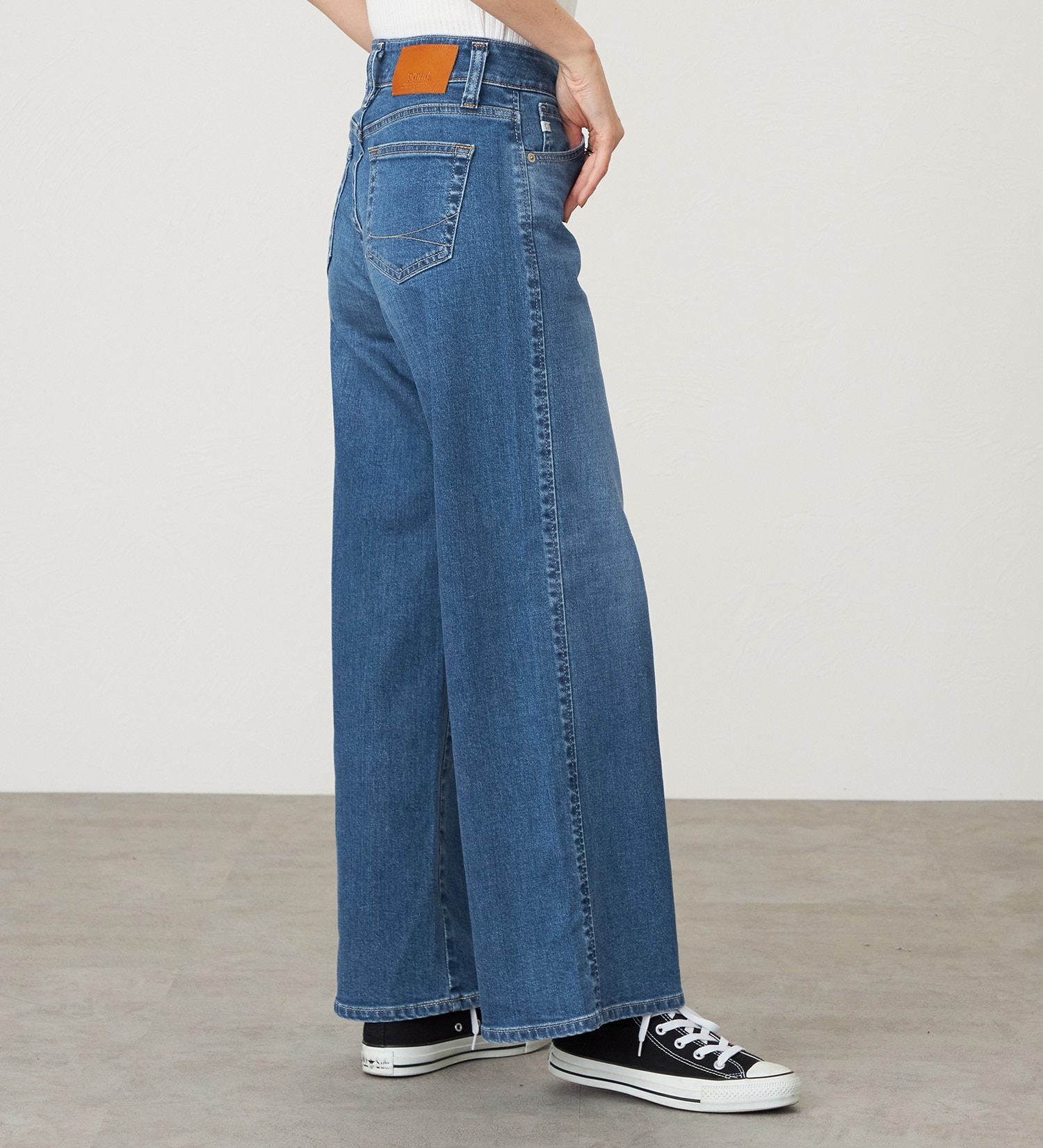 SOMETHING(サムシング)のSOMETHING LISA セミワイドデニムパンツ|パンツ/デニム/ジーンズパンツ/レディース|ブルー