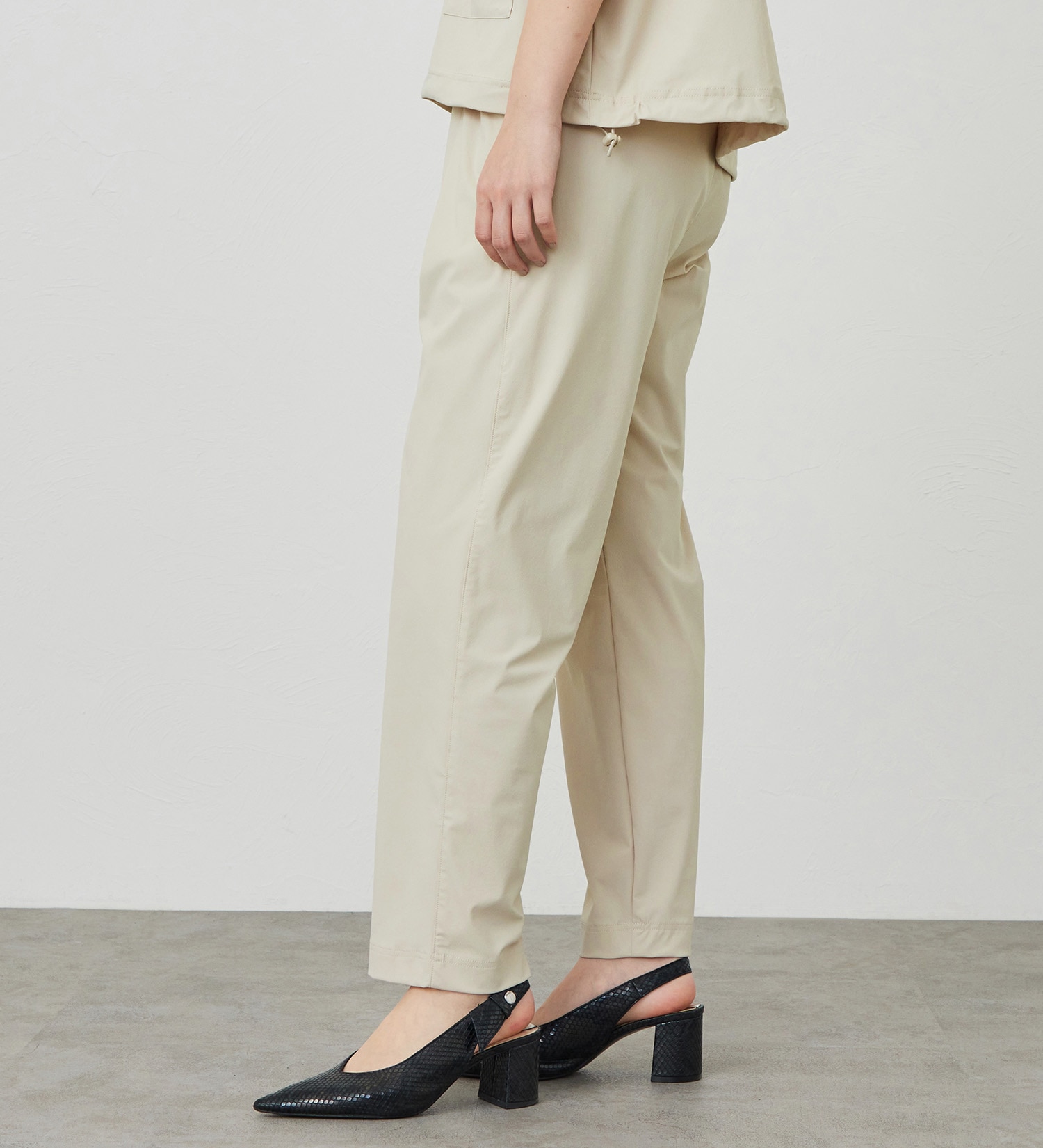 SOMETHING(サムシング)の【試着対象】SOMETHING SLテーパードパンツ【涼】|パンツ/パンツ/レディース|サンドベージュ