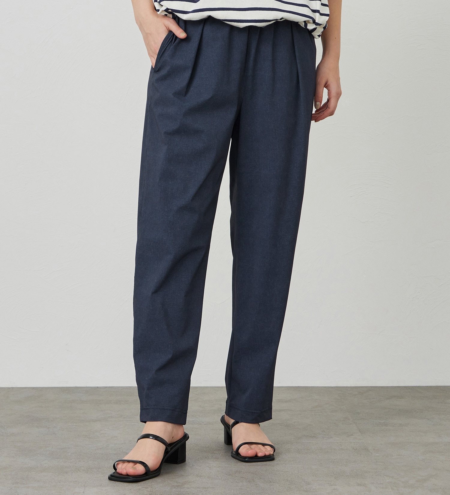 SOMETHING(サムシング)の【試着対象】SOMETHING SLテーパードパンツ【涼】|パンツ/パンツ/レディース|濃色ブルー