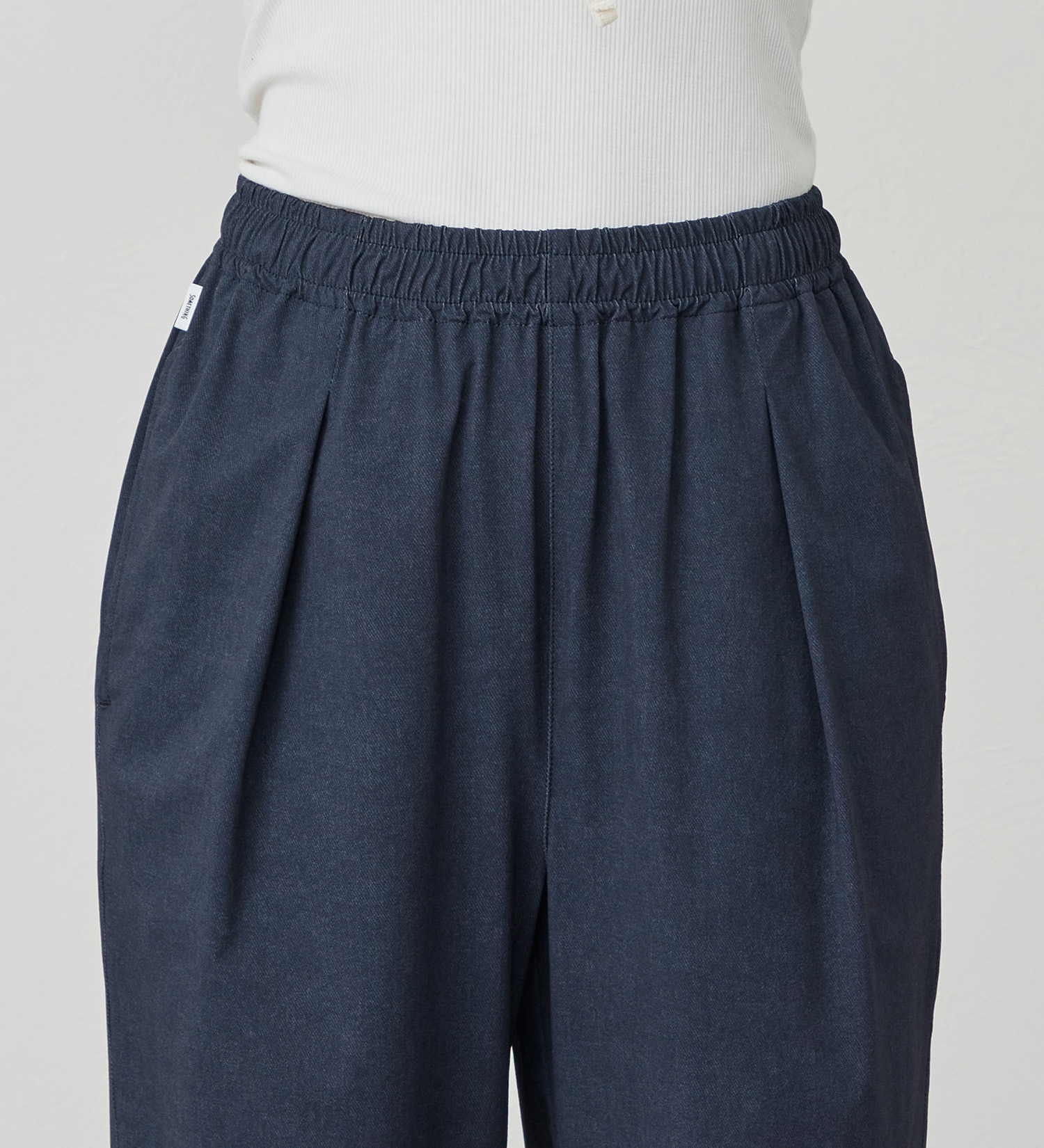 SOMETHING(サムシング)の【試着対象】SOMETHING SLテーパードパンツ【涼】|パンツ/パンツ/レディース|濃色ブルー