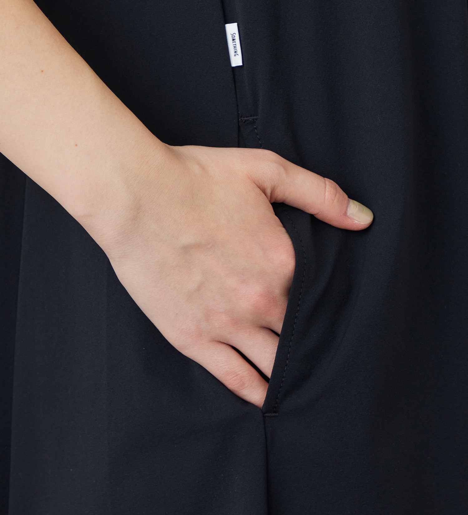 SOMETHING(サムシング)の【試着対象】SOMETHING SLワンピース【涼】|ワンピース/ワンピース/レディース|ブラック