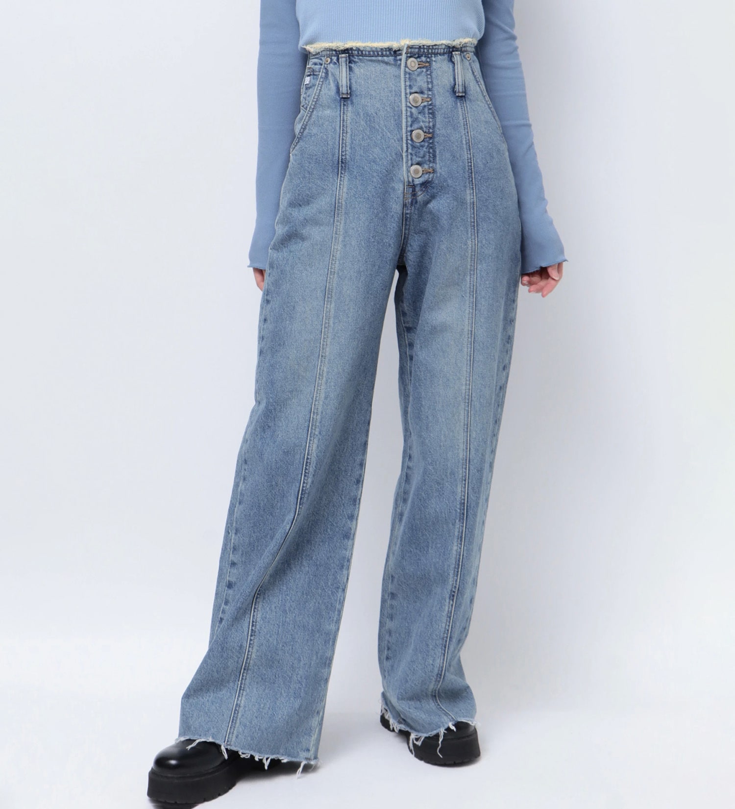 SOMETHING(サムシング)の【試着対象】【SOMETHING×PosTokyo】BELTLESS WIDE DENIM|パンツ/デニム/ジーンズパンツ/レディース|中色ブルー