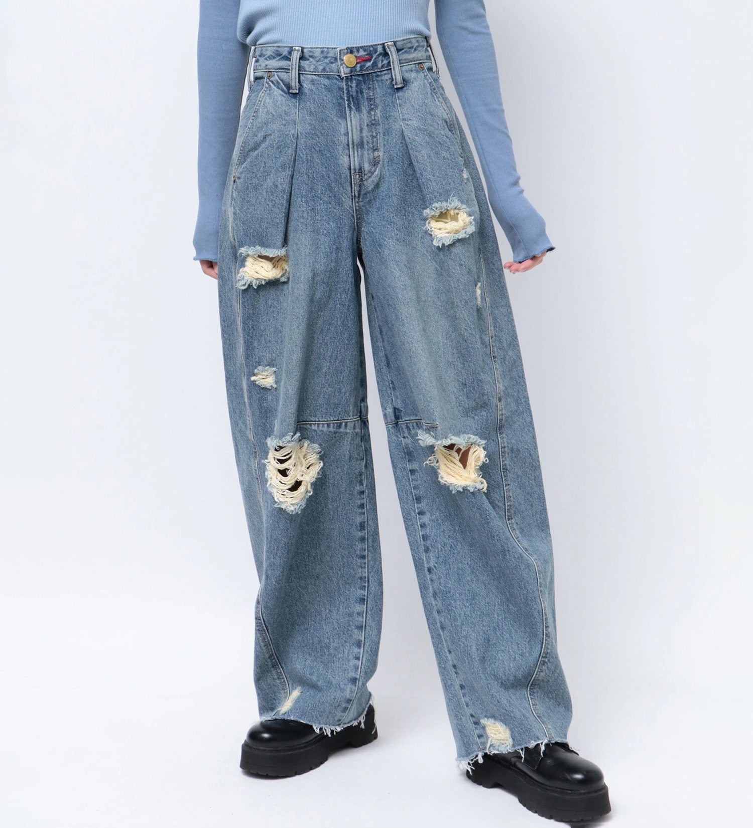 SOMETHING(サムシング)の【試着対象】【SOMETHING ×PosTokyo】PANEL BALLON WIDE DENIM|パンツ/デニム/ジーンズパンツ/レディース|中色ブルー