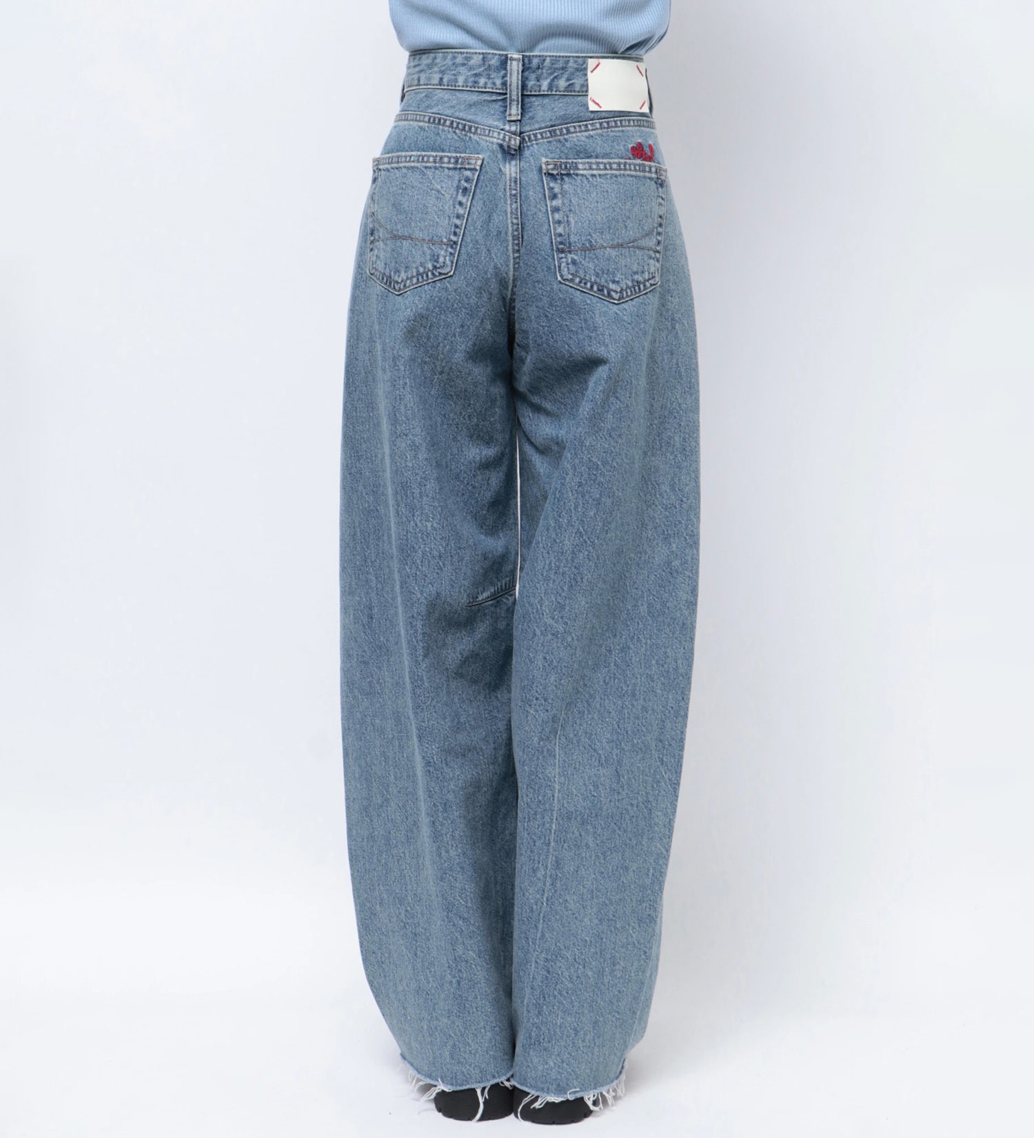 SOMETHING(サムシング)の【試着対象】【SOMETHING ×PosTokyo】PANEL BALLON WIDE DENIM|パンツ/デニム/ジーンズパンツ/レディース|中色ブルー