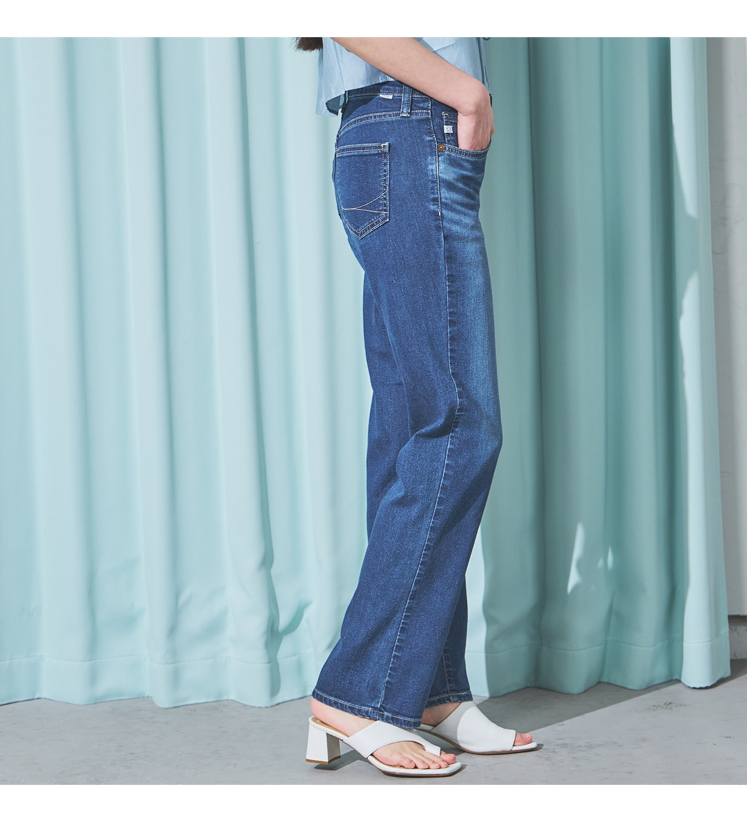 SOMETHING(サムシング)の【予約P】SOMETHING SUMMER ストレートデニムパンツ【夏用/COOL/涼/抗菌/防臭/制菌】|パンツ/デニム/ジーンズパンツ/レディース|中色ブルー