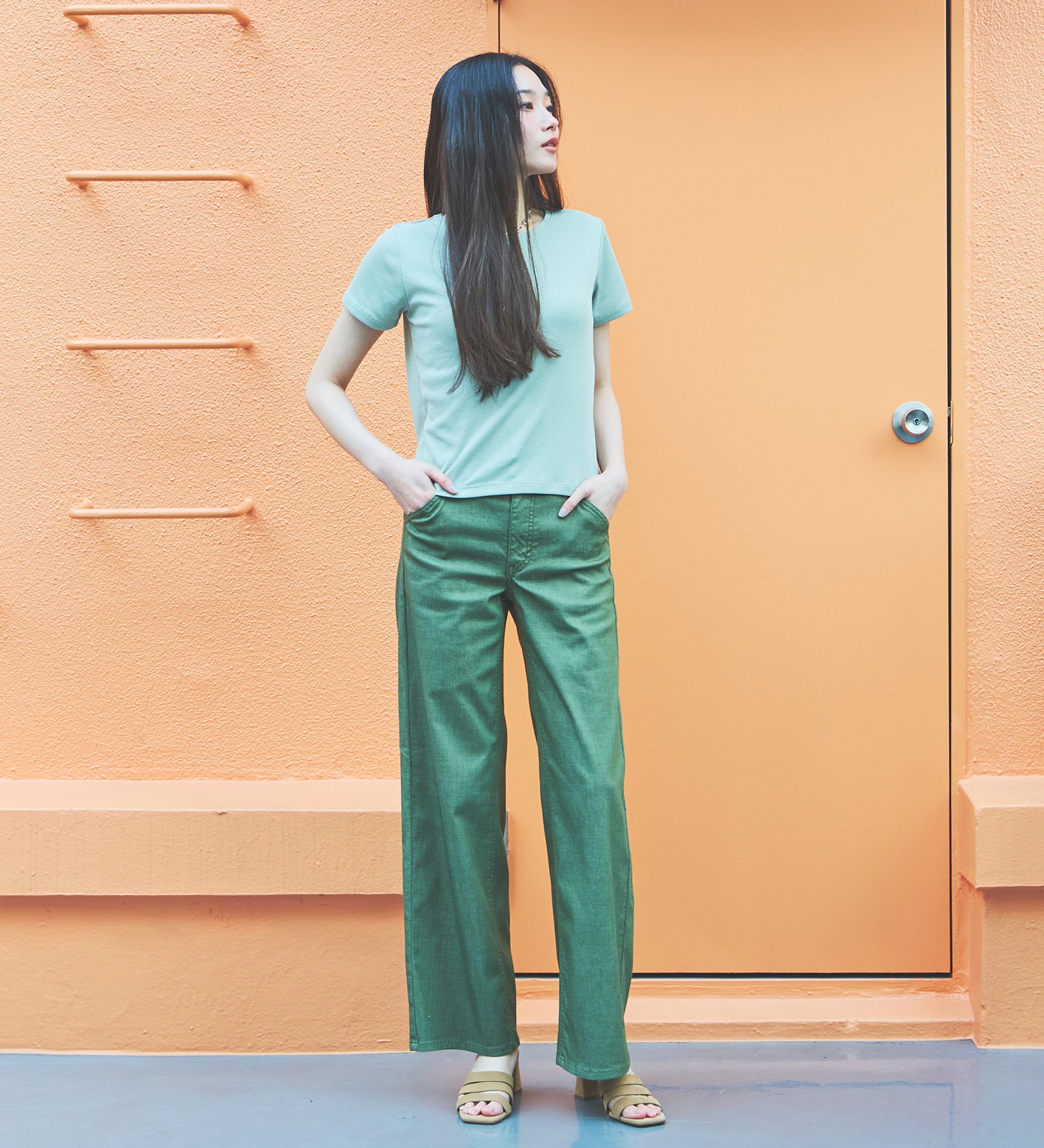 SOMETHING(サムシング)の【予約P】SOMETHING SUMMER セミワイドデニムパンツ【夏用/COOL/涼/抗菌/防臭/制菌】|パンツ/パンツ/レディース|グリーン