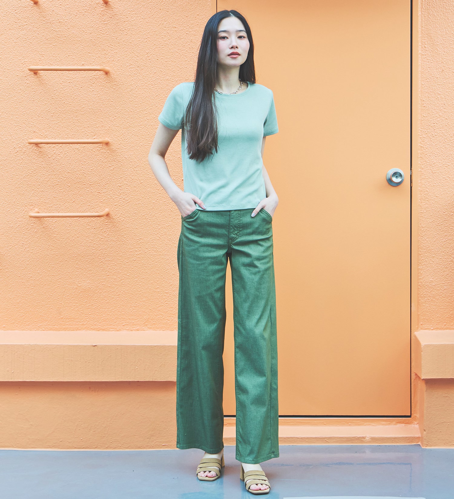 SOMETHING(サムシング)の【予約P】SOMETHING SUMMER セミワイドデニムパンツ【夏用/COOL/涼/抗菌/防臭/制菌】|パンツ/パンツ/レディース|グリーン