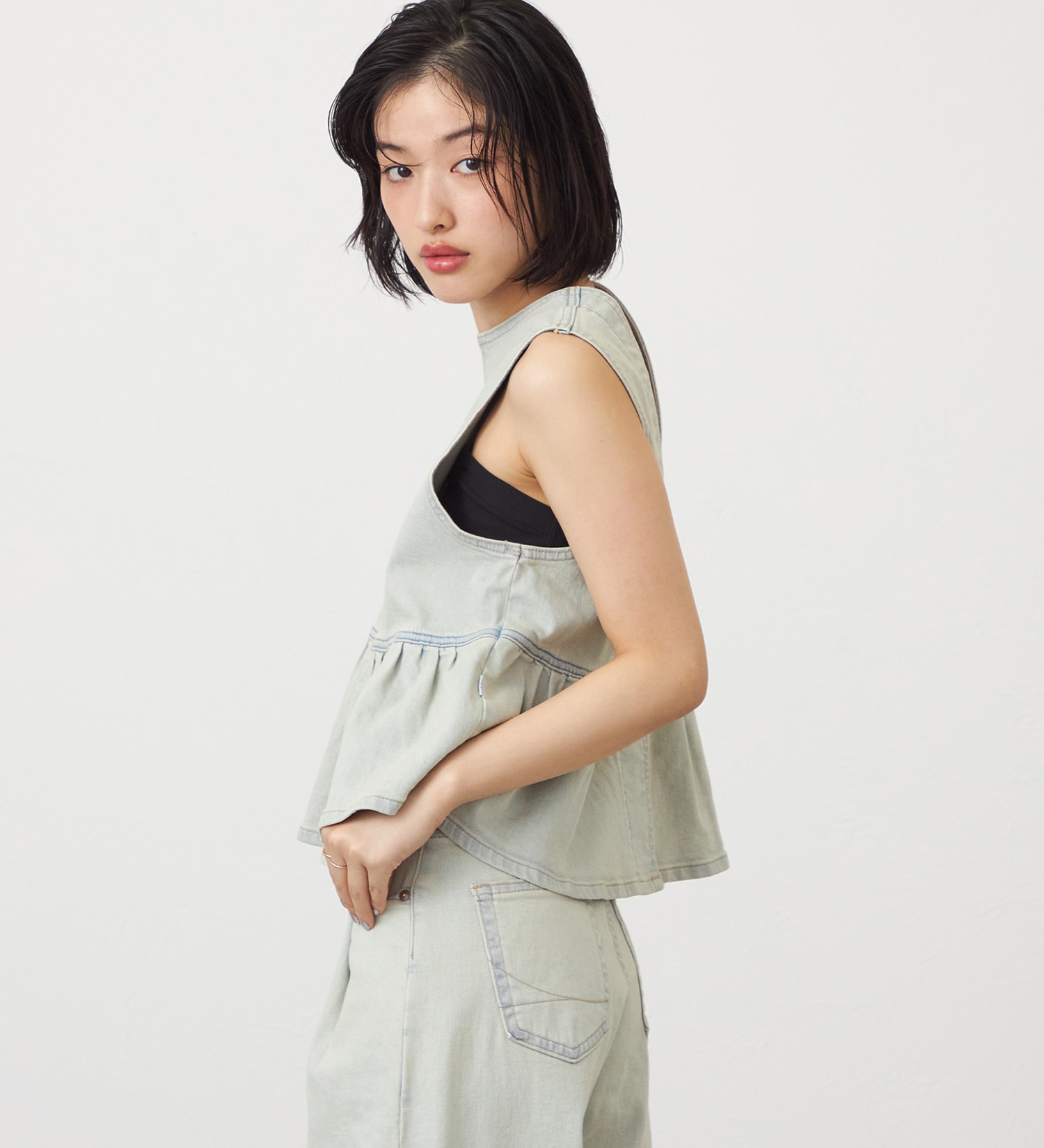 SOMETHING(サムシング)のSOMETHING ペプラムデニムビスチェ|トップス/その他トップス/レディース|ベージュ