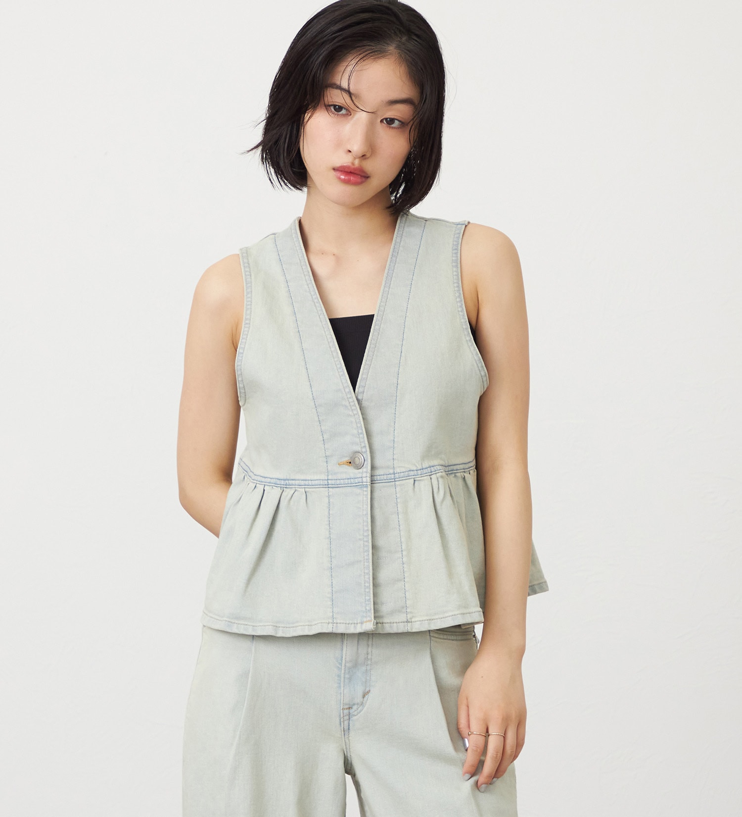 SOMETHING(サムシング)のSOMETHING ペプラムデニムビスチェ|トップス/その他トップス/レディース|ベージュ