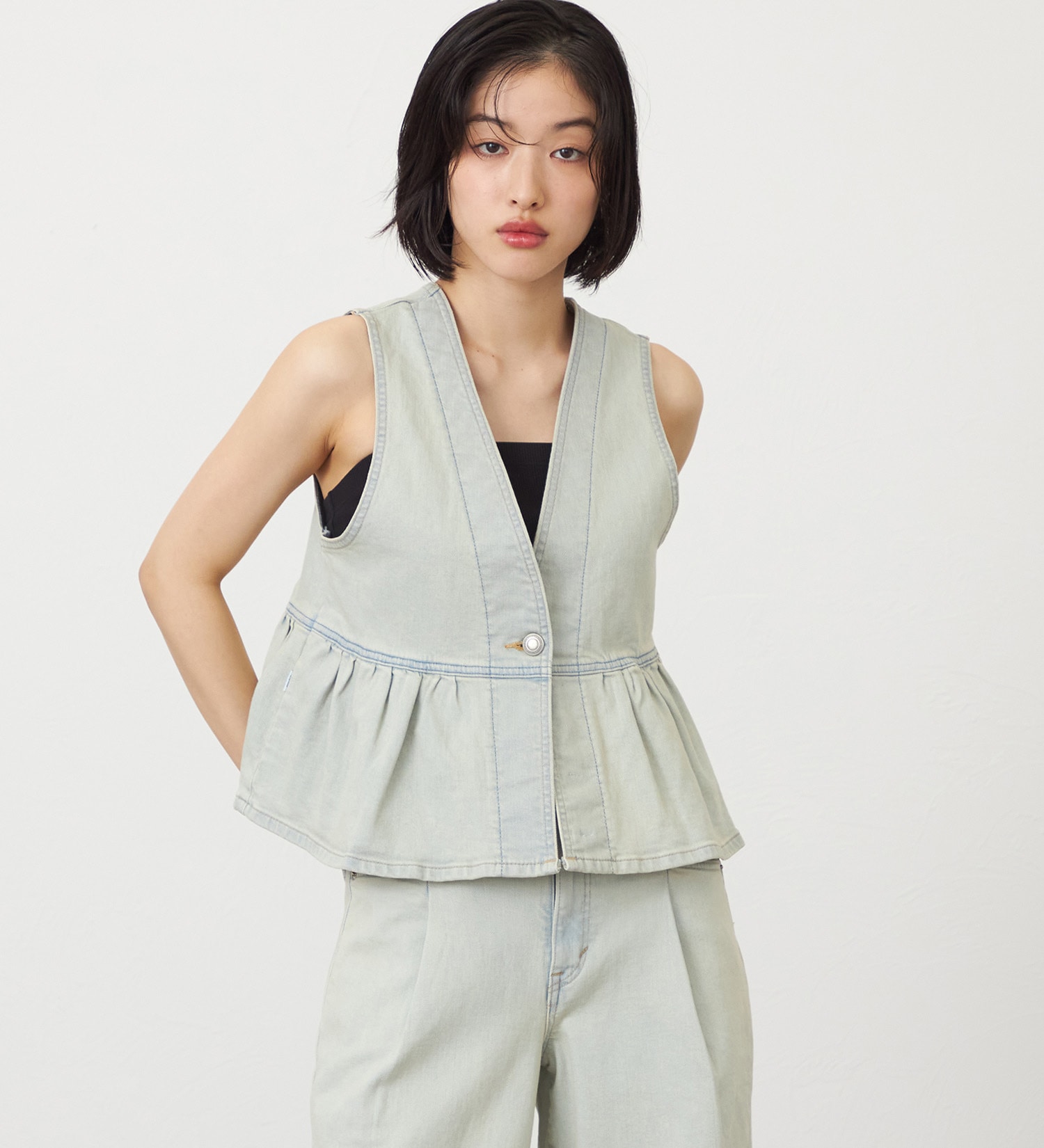 SOMETHING(サムシング)のSOMETHING ペプラムデニムビスチェ|トップス/その他トップス/レディース|ベージュ