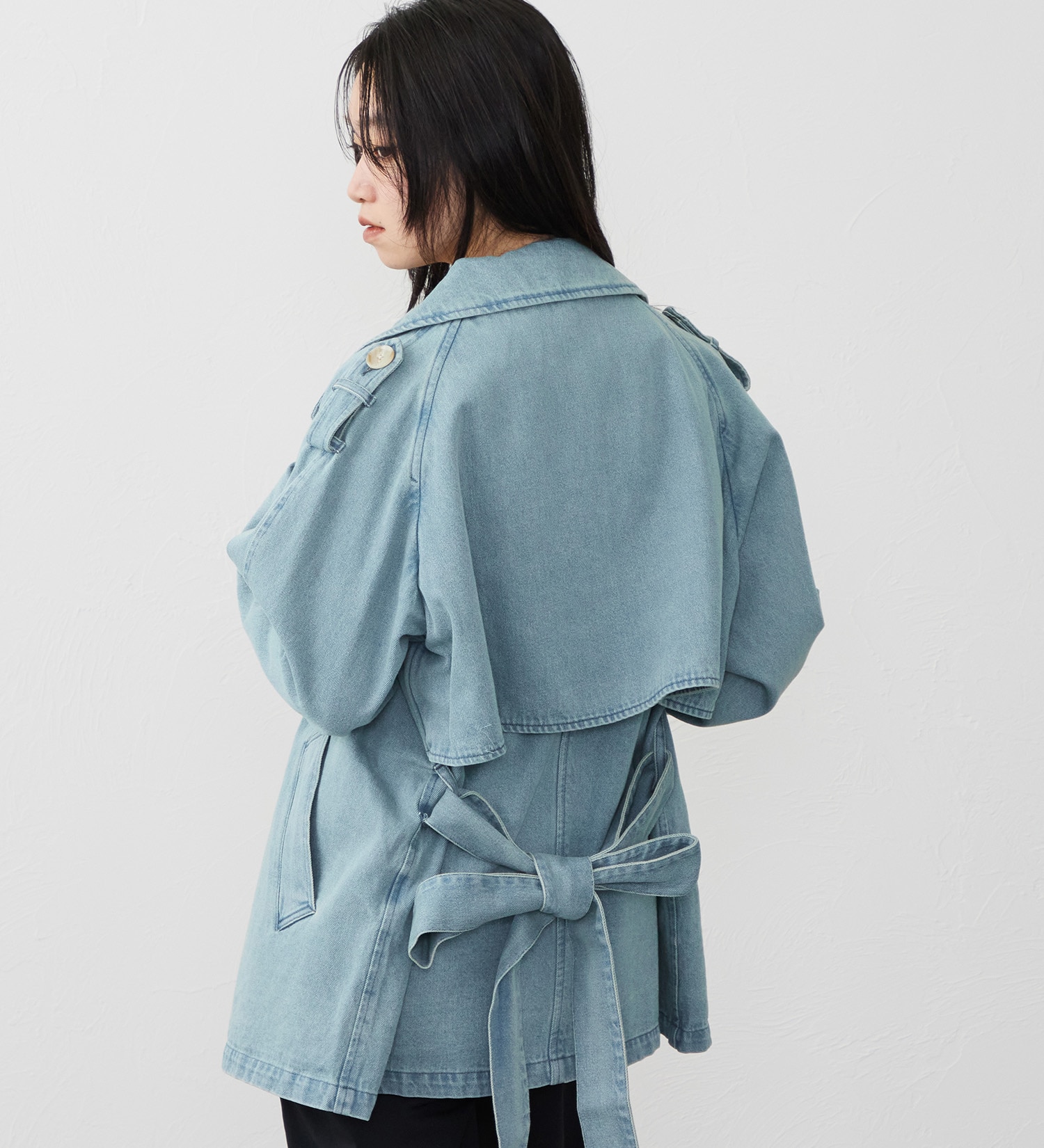 SOMETHING(サムシング)のSOMETHING　デニムハーフトレンチコート|ジャケット/アウター/コート/レディース|ライトブルー