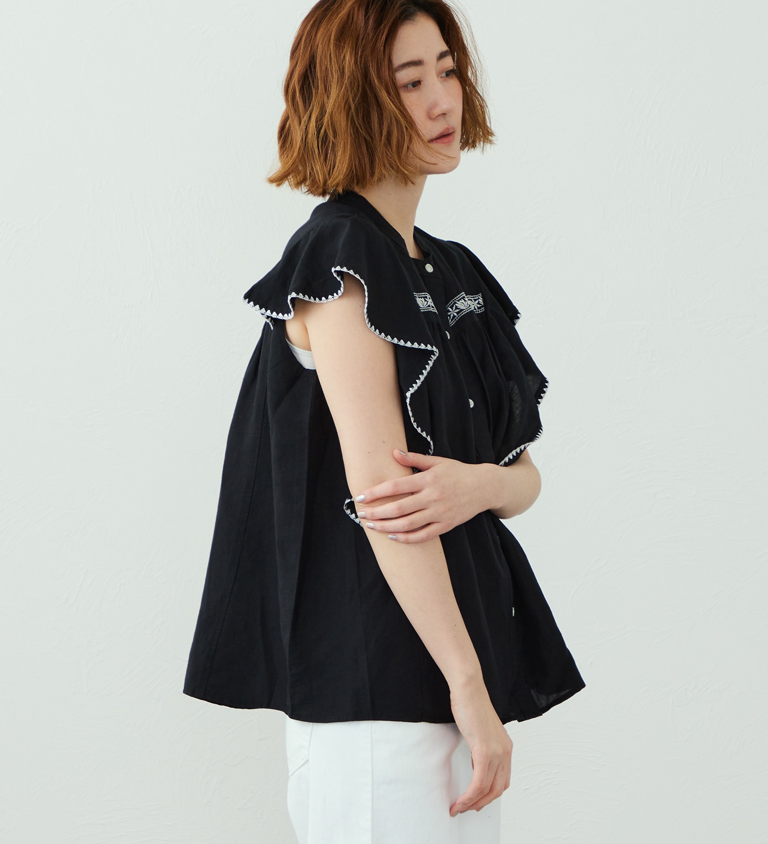 SOMETHING(サムシング)のSOMETHING フリルノースリーブシャツ|トップス/シャツ/ブラウス/レディース|ブラック