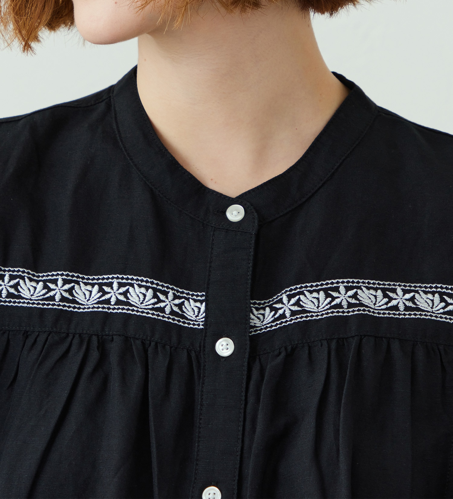 SOMETHING(サムシング)のSOMETHING フリルノースリーブシャツ|トップス/シャツ/ブラウス/レディース|ブラック