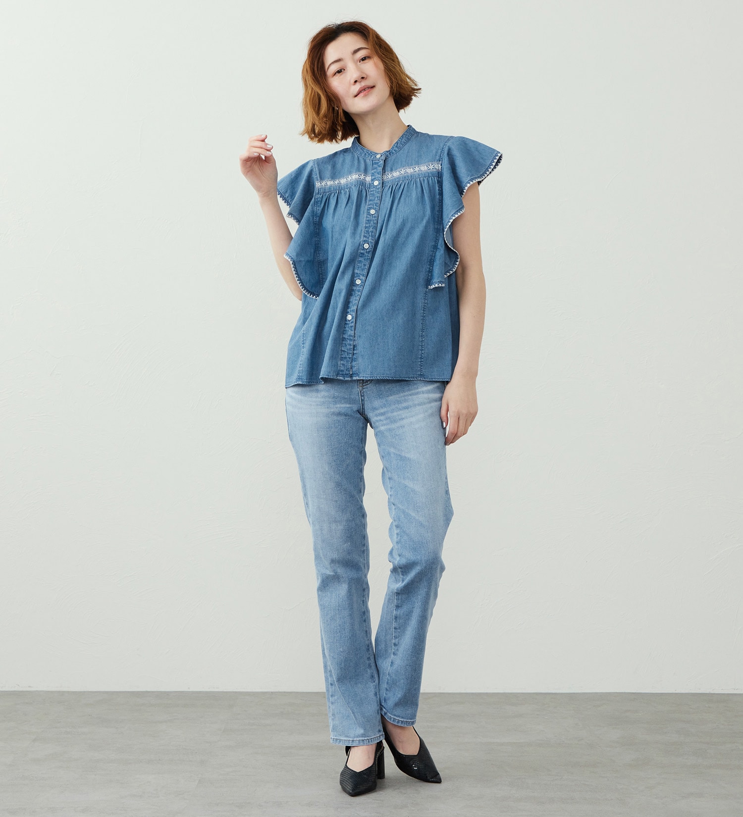 SOMETHING(サムシング)のSOMETHING フリルノースリーブシャツ|トップス/シャツ/ブラウス/レディース|淡色ブルー