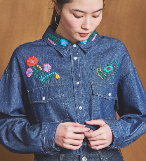 SOMETHING　刺繍ビッグデニムシャツ