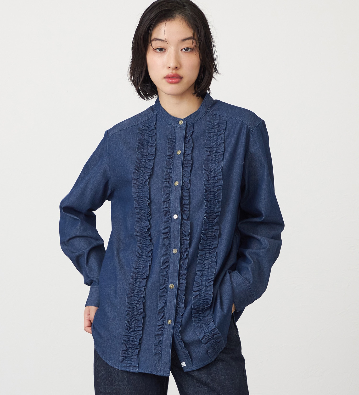 SOMETHING(サムシング)のSOMETHING シーグラスフリルデニムシャツ|トップス/シャツ/ブラウス/レディース|インディゴブルー