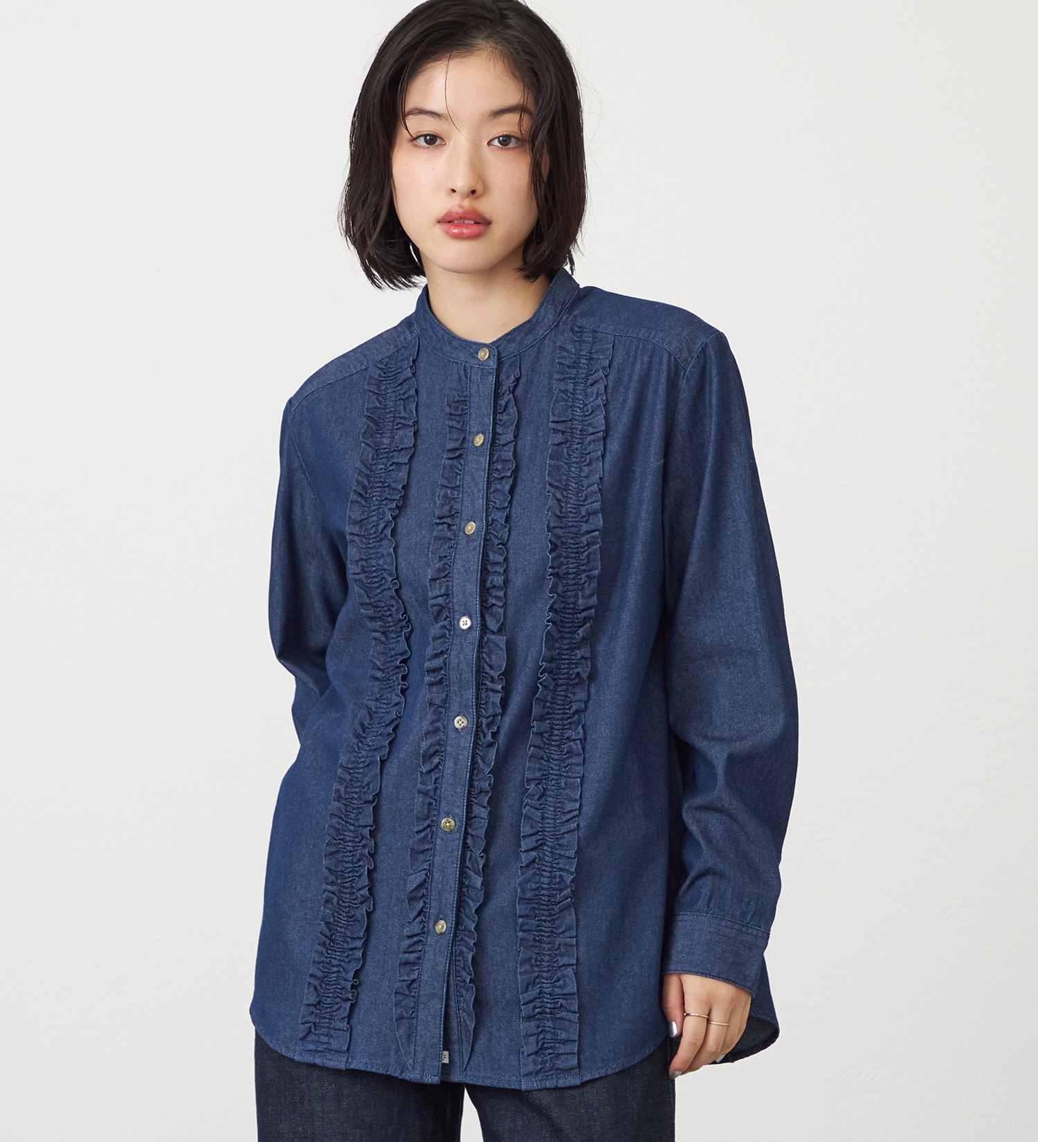 SOMETHING(サムシング)のSOMETHING シーグラスフリルデニムシャツ|トップス/シャツ/ブラウス/レディース|インディゴブルー