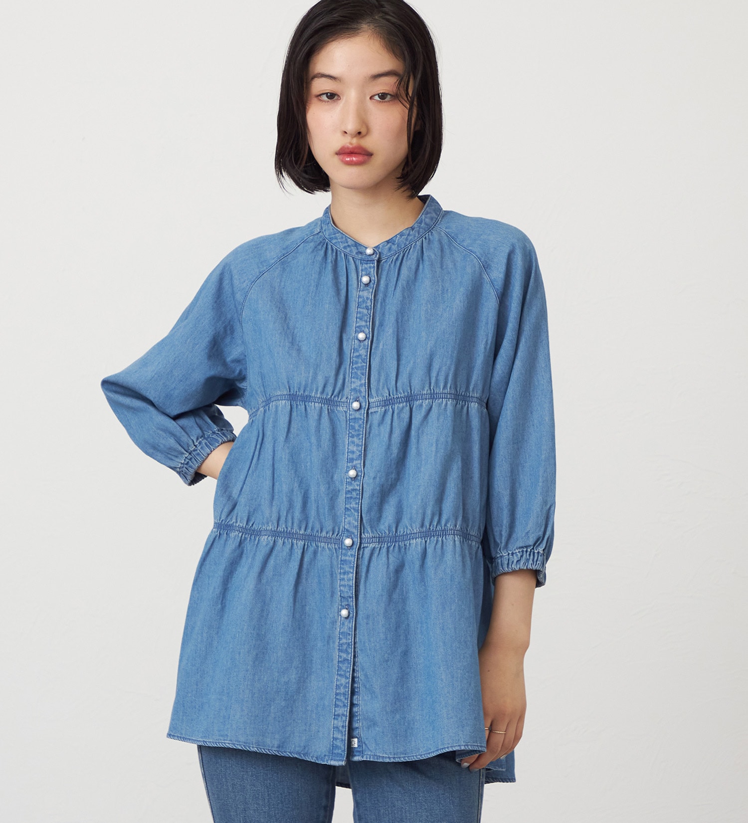 SOMETHING(サムシング)のSOMETHING ティアードデニムシャツ|トップス/シャツ/ブラウス/レディース|ライトブルー