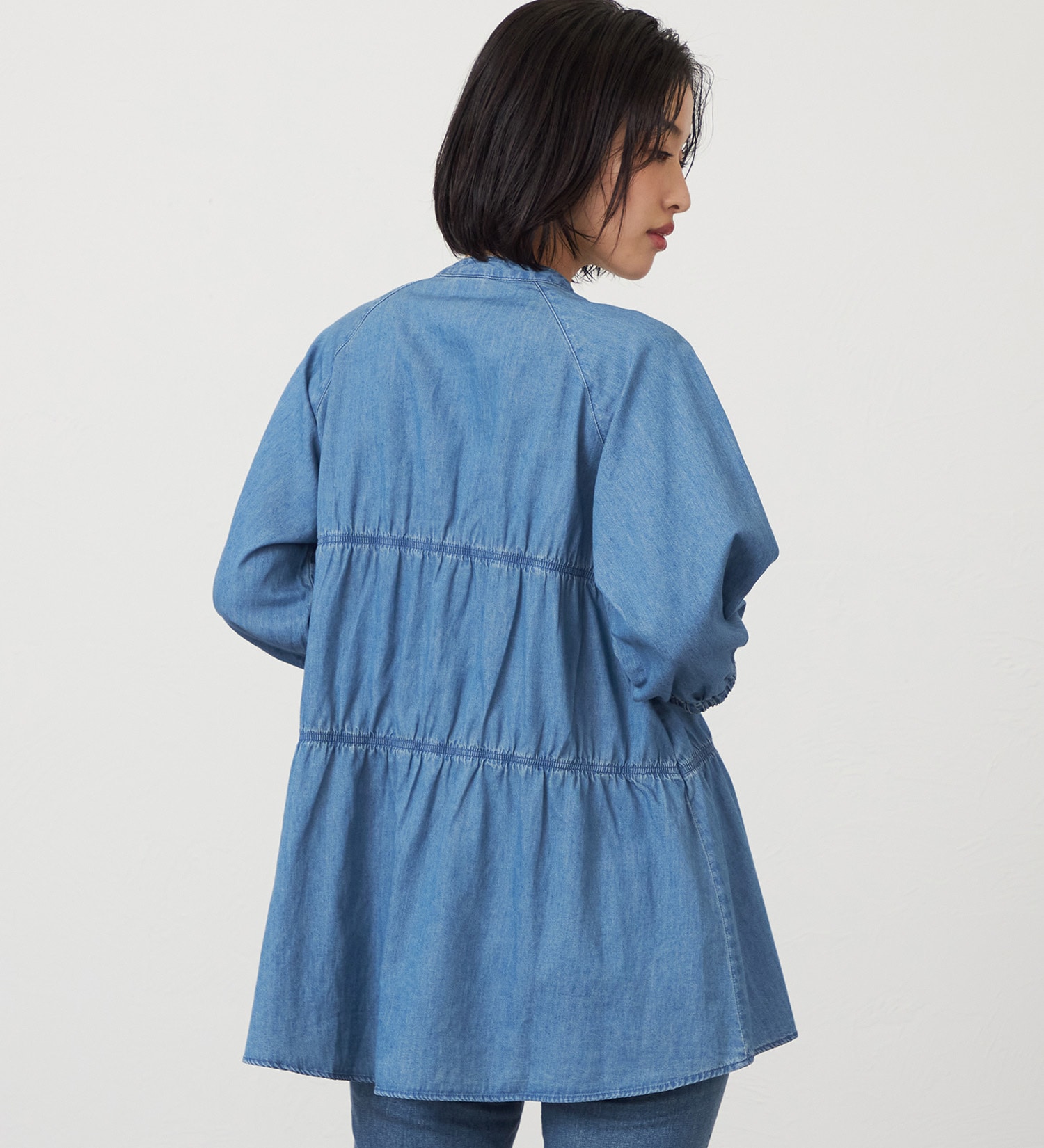 SOMETHING(サムシング)のSOMETHING ティアードデニムシャツ|トップス/シャツ/ブラウス/レディース|ライトブルー