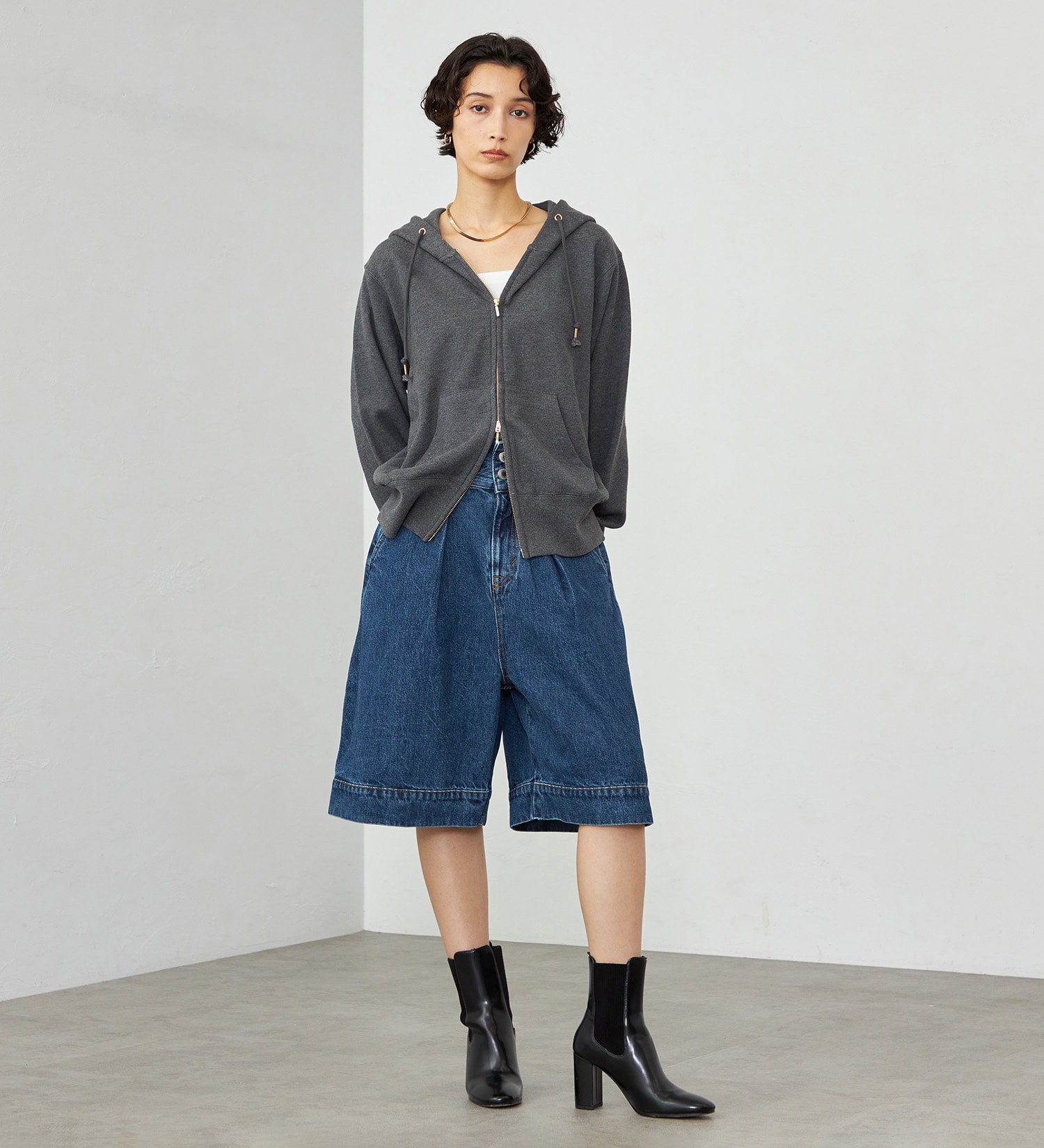 SOMETHING(サムシング)の【百貨店・直営店限定】SOMETHING ジップアップパーカー|トップス/パーカー/レディース|チャコールグレー