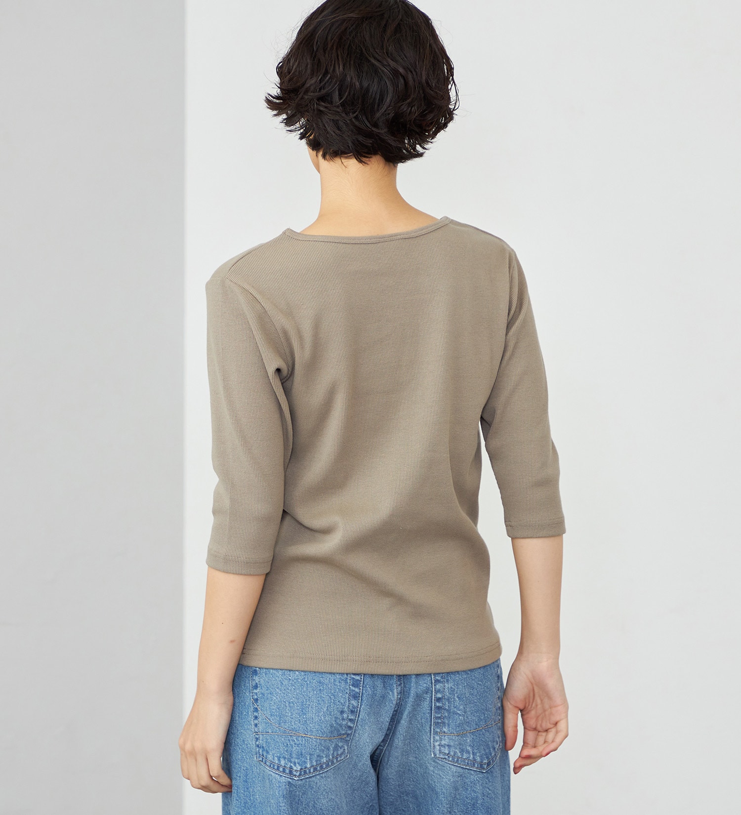 SOMETHING(サムシング)のSOMETHING ボートネックミドルスリーブリブカットソー|トップス/Tシャツ/カットソー/レディース|グレイッシュベージュ