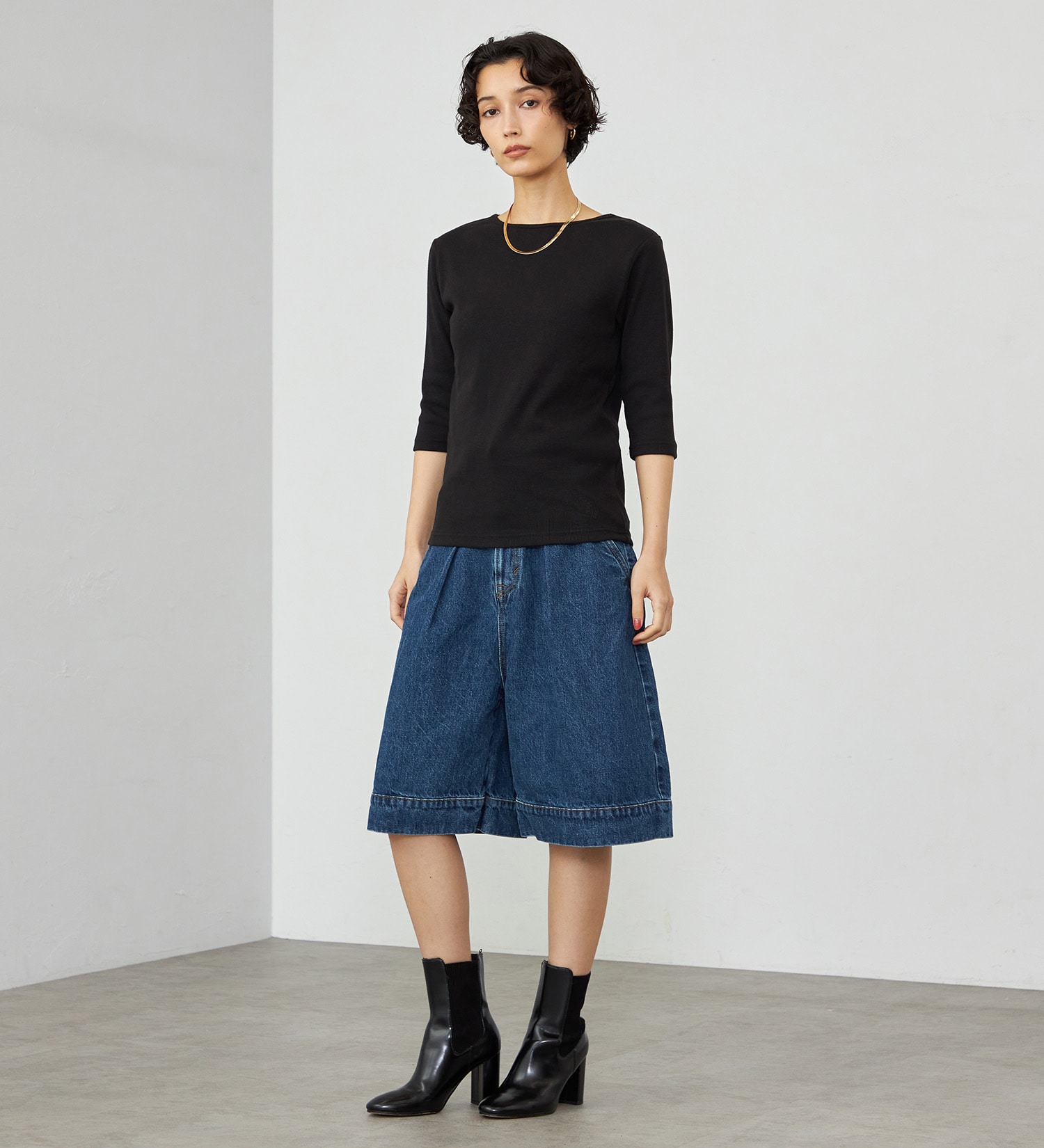 SOMETHING(サムシング)のSOMETHING ボートネックミドルスリーブリブカットソー|トップス/Tシャツ/カットソー/レディース|ブラック