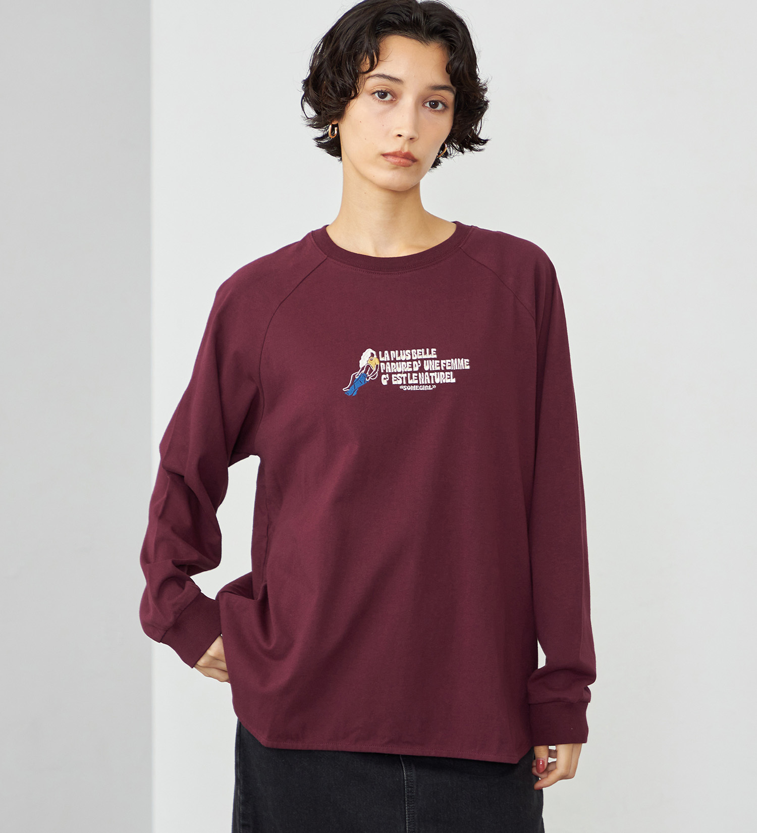 SOMETHING(サムシング)のSOMETHING ラウンドヘム 長袖Tシャツ/ロンT|トップス/Tシャツ/カットソー/レディース|バーガンディー