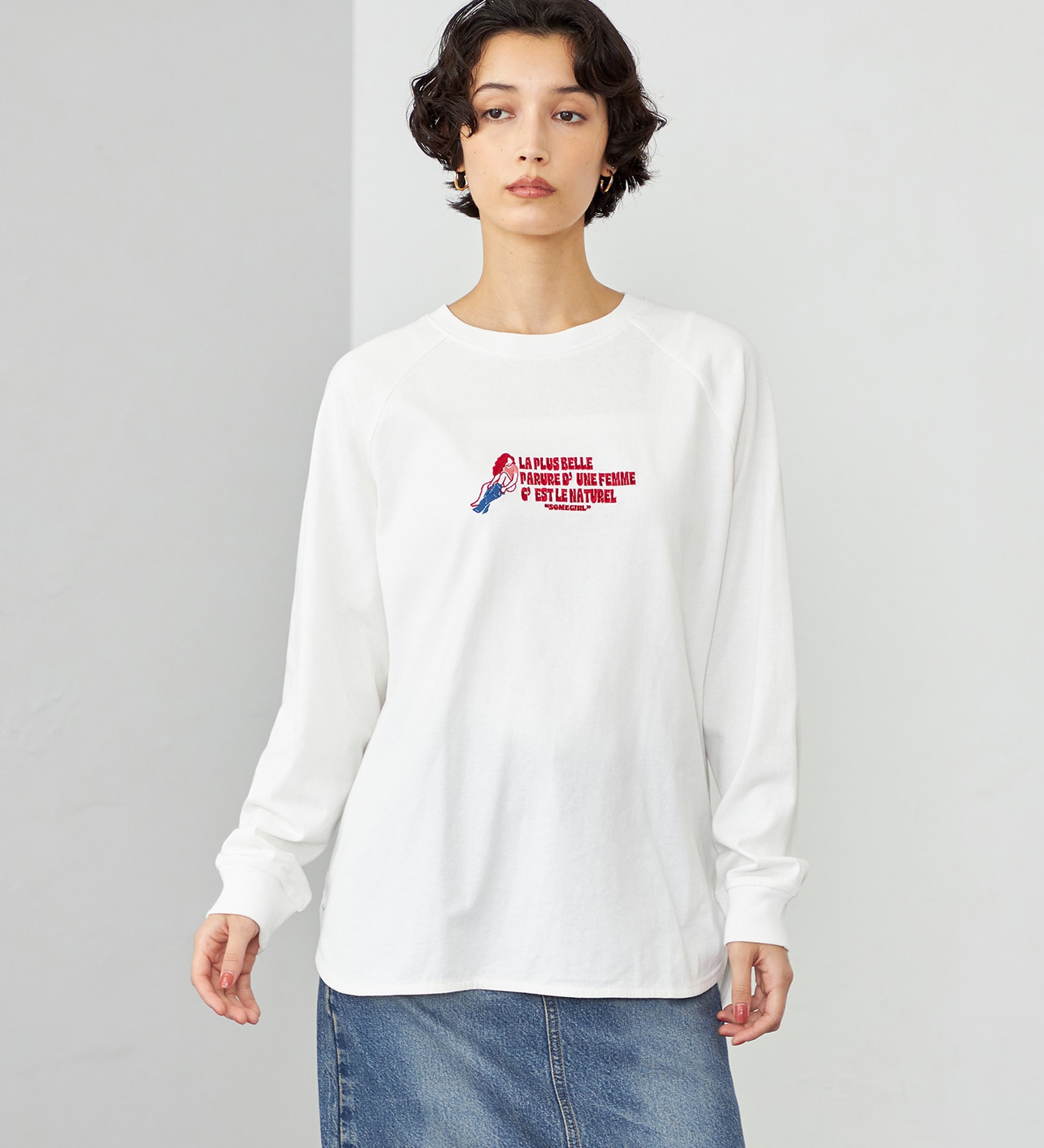 SOMETHING(サムシング)のSOMETHING ラウンドヘム 長袖Tシャツ/ロンT|トップス/Tシャツ/カットソー/レディース|ホワイト