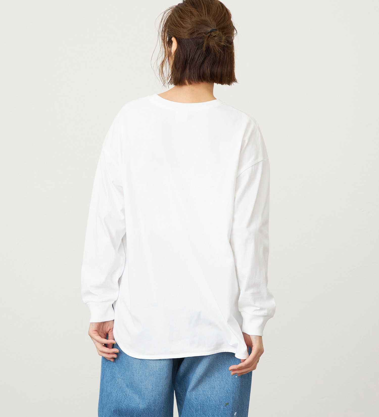 SOMETHING(サムシング)のSOMETHING　ラウンドヘム長袖Tシャツ/ロンT|トップス/Tシャツ/カットソー/レディース|ホワイト