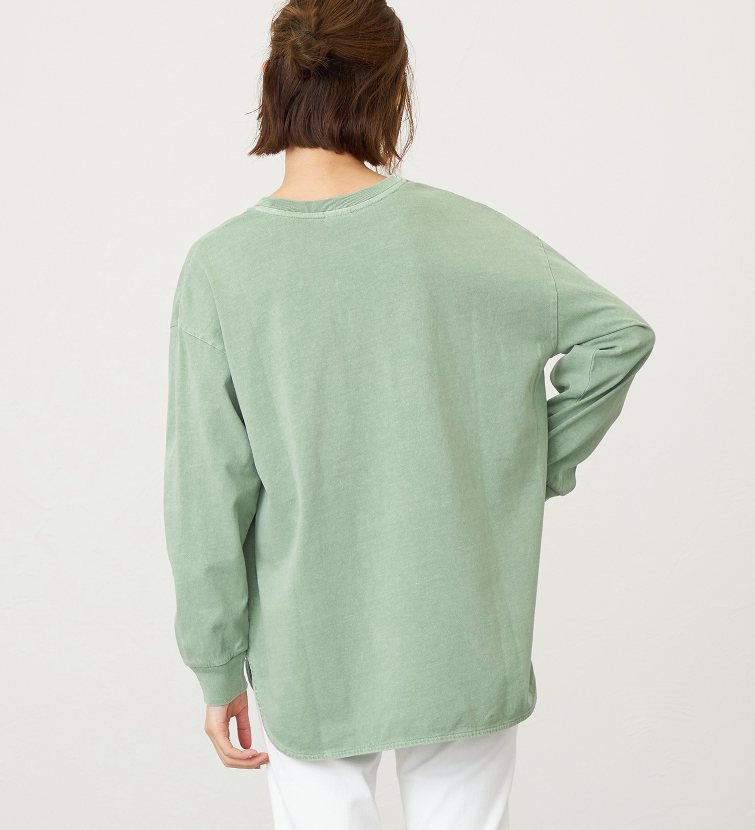 SOMETHING(サムシング)のSOMETHING　ラウンドヘム長袖Tシャツ/ロンT|トップス/Tシャツ/カットソー/レディース|グリーン