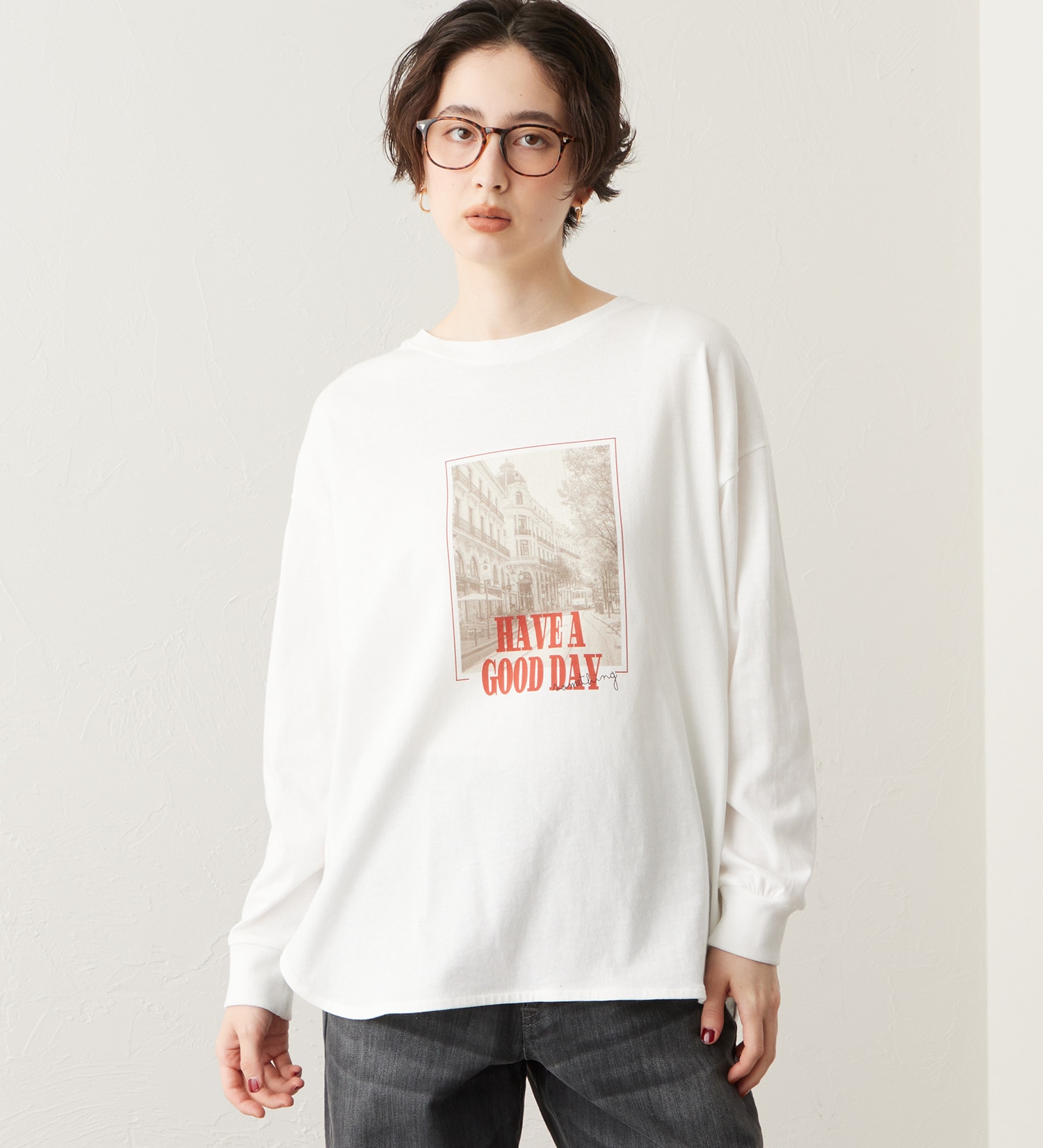 SOMETHING(サムシング)のSOMETHING ラウンドヘム長袖Tシャツ|トップス/Tシャツ/カットソー/レディース|ホワイト