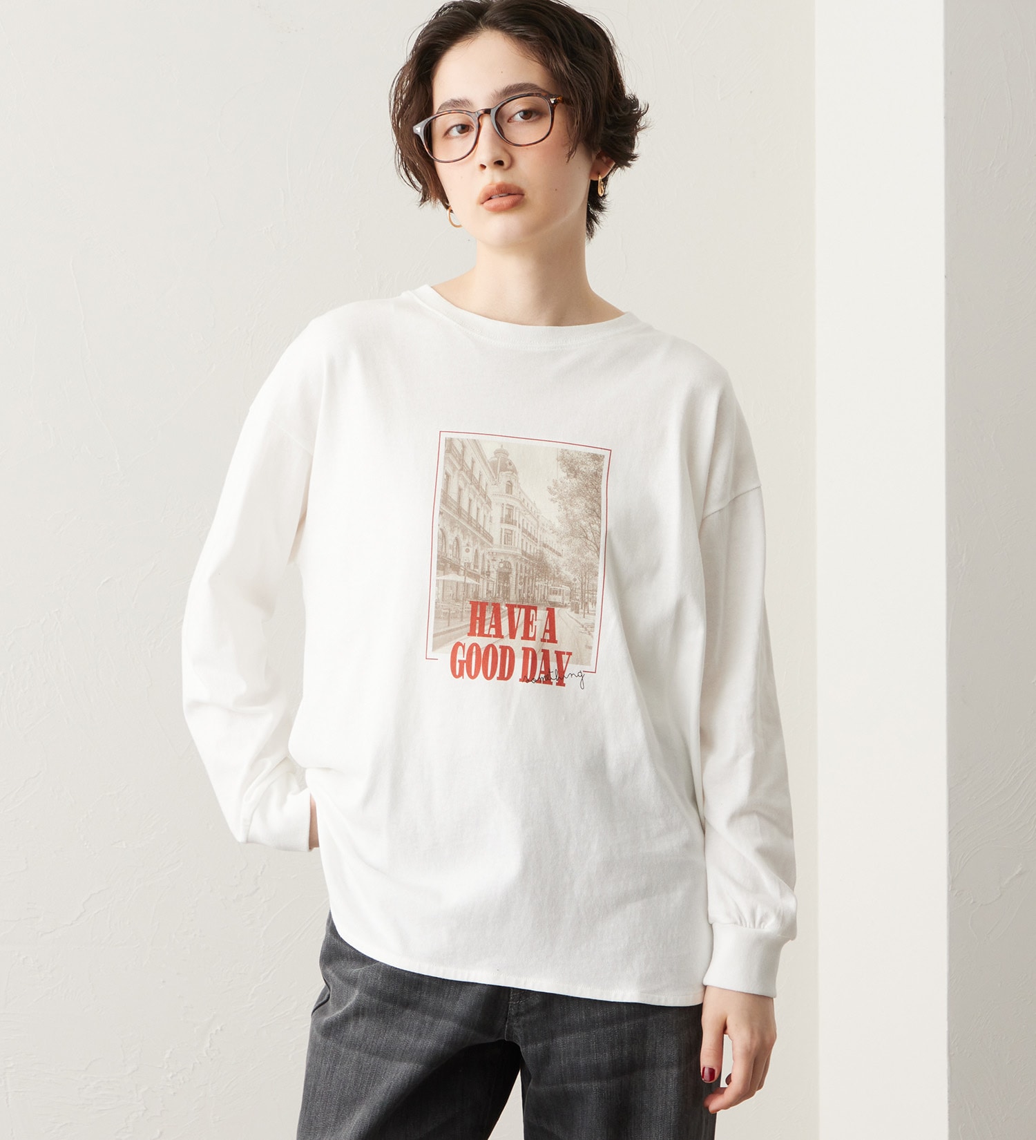 SOMETHING(サムシング)のSOMETHING ラウンドヘム長袖Tシャツ|トップス/Tシャツ/カットソー/レディース|ホワイト