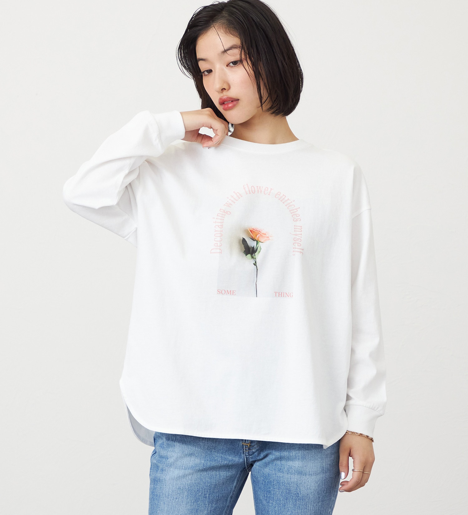 SOMETHING(サムシング)のSOMETHING　ラウンドヘム長袖Tシャツ/ロンT|トップス/Tシャツ/カットソー/レディース|ホワイト2