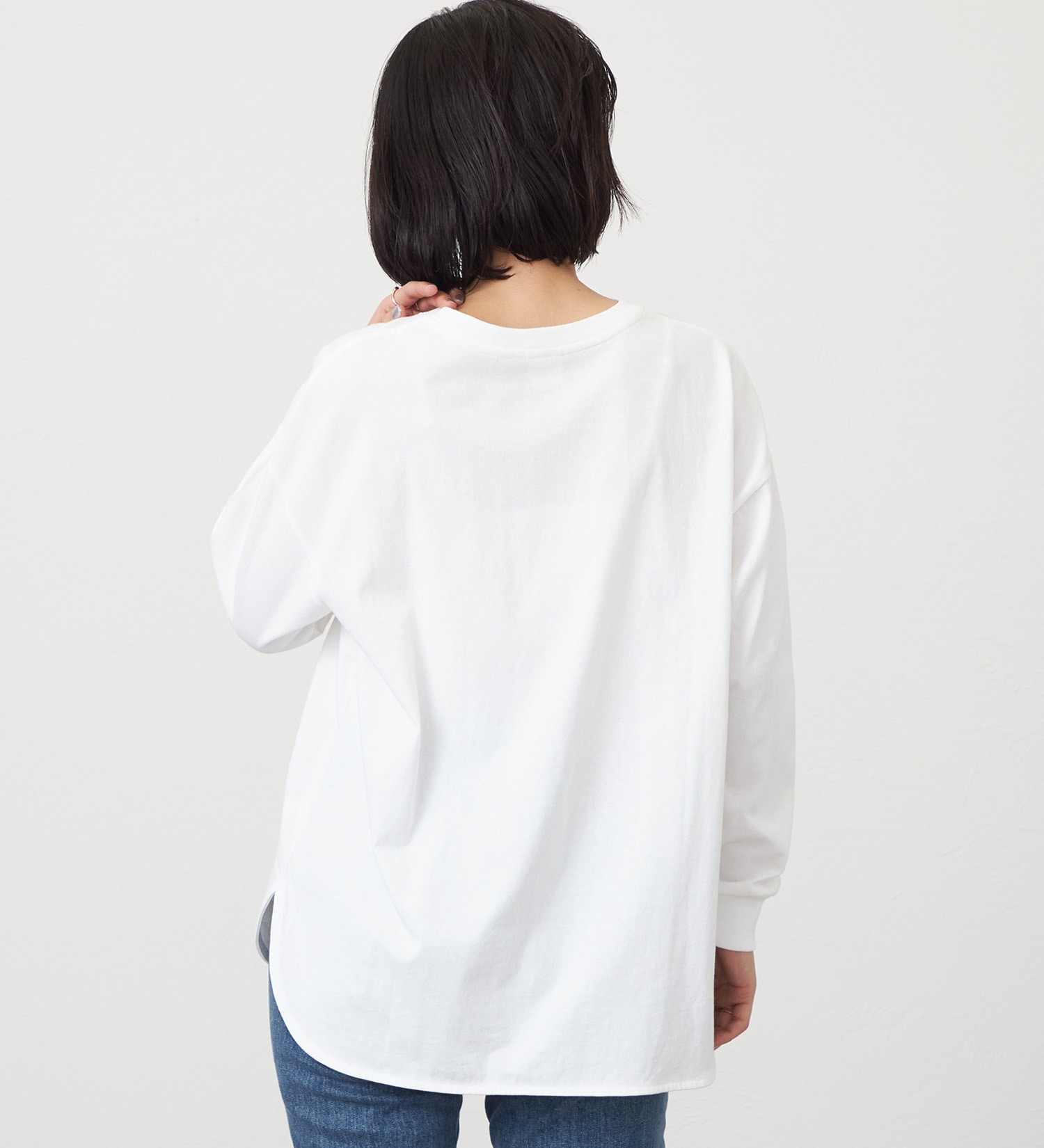 SOMETHING(サムシング)のSOMETHING　ラウンドヘム長袖Tシャツ/ロンT|トップス/Tシャツ/カットソー/レディース|ホワイト3