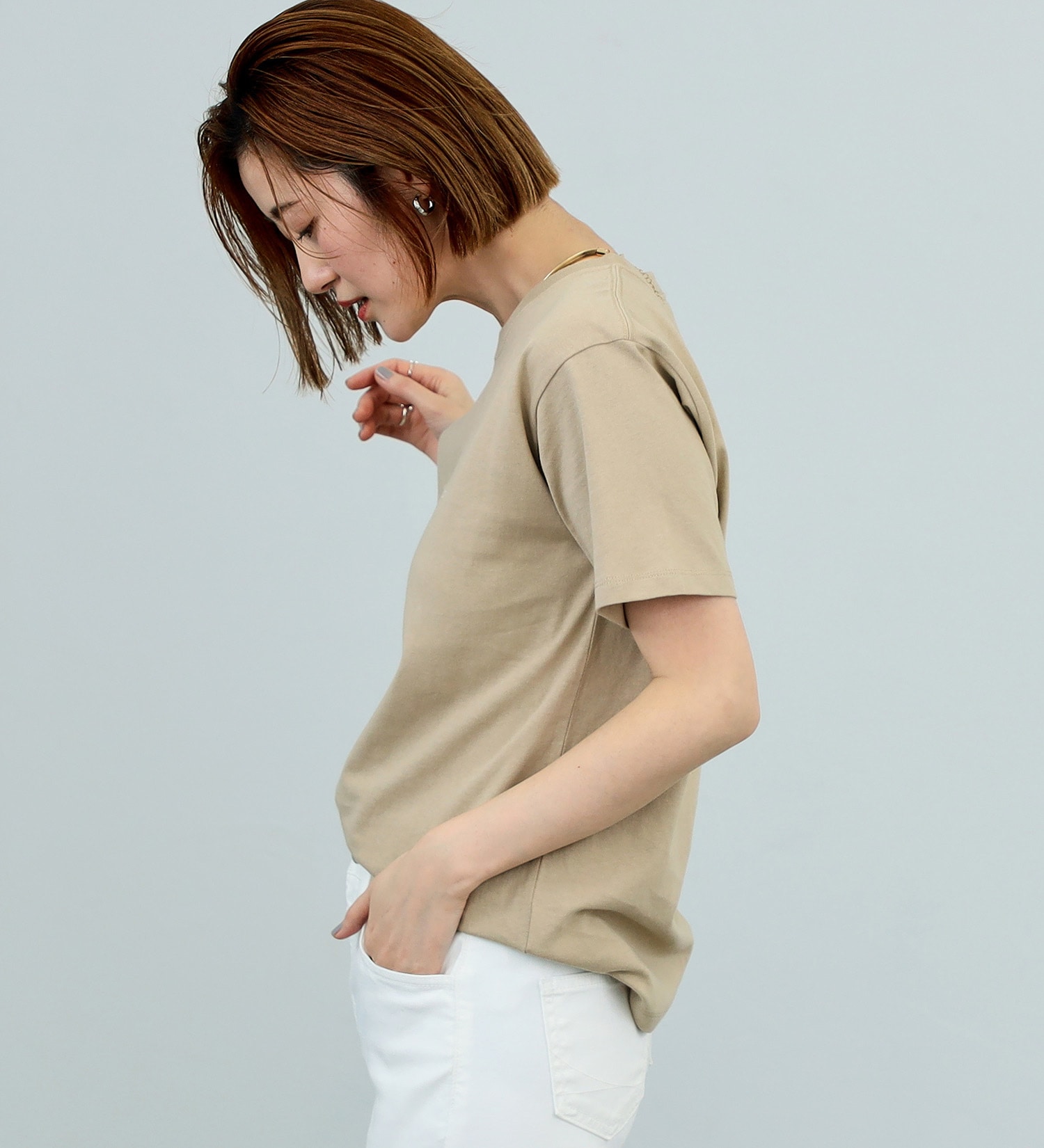 SOMETHING(サムシング)のSOMETHING コンセプトロゴ半袖Tシャツ|トップス/Tシャツ/カットソー/レディース|ベージュ