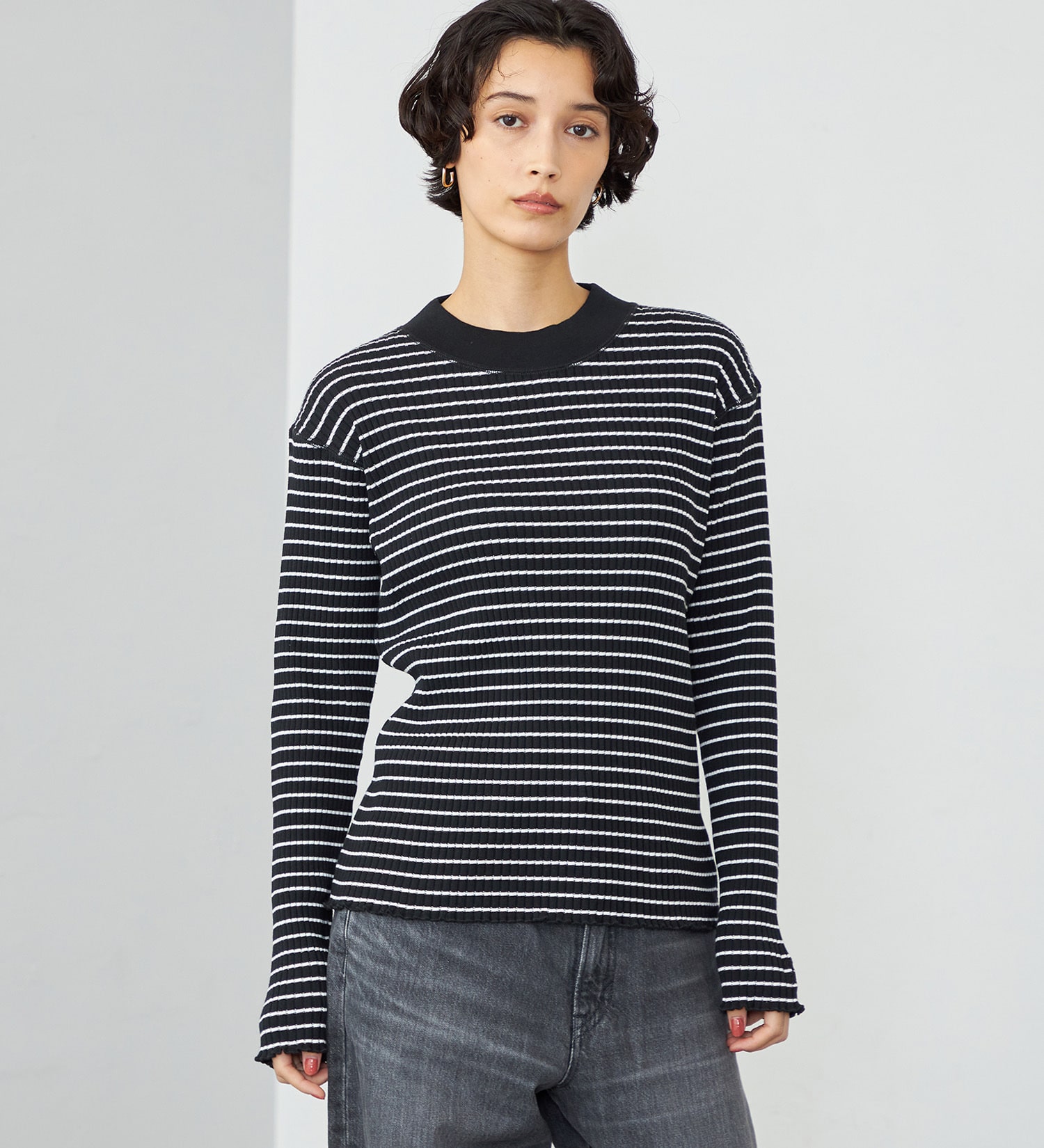 SOMETHING(サムシング)のSOMETHING リブジャカードハイネックカットソー|トップス/Tシャツ/カットソー/レディース|ブラック×ホワイト