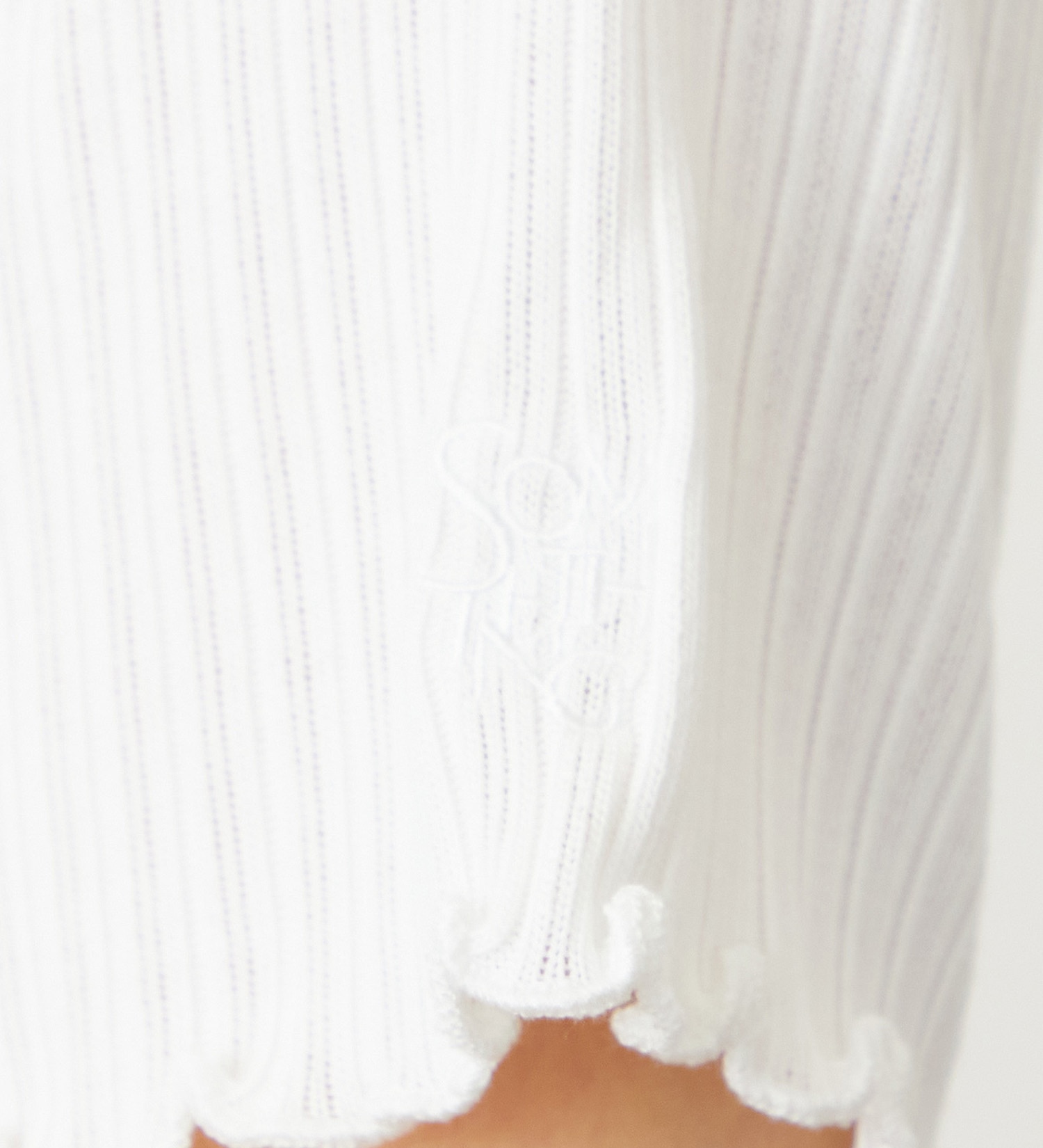 SOMETHING(サムシング)のSOMETHING リブジャカードミッドスリーブカットソー|トップス/Tシャツ/カットソー/レディース|ホワイト