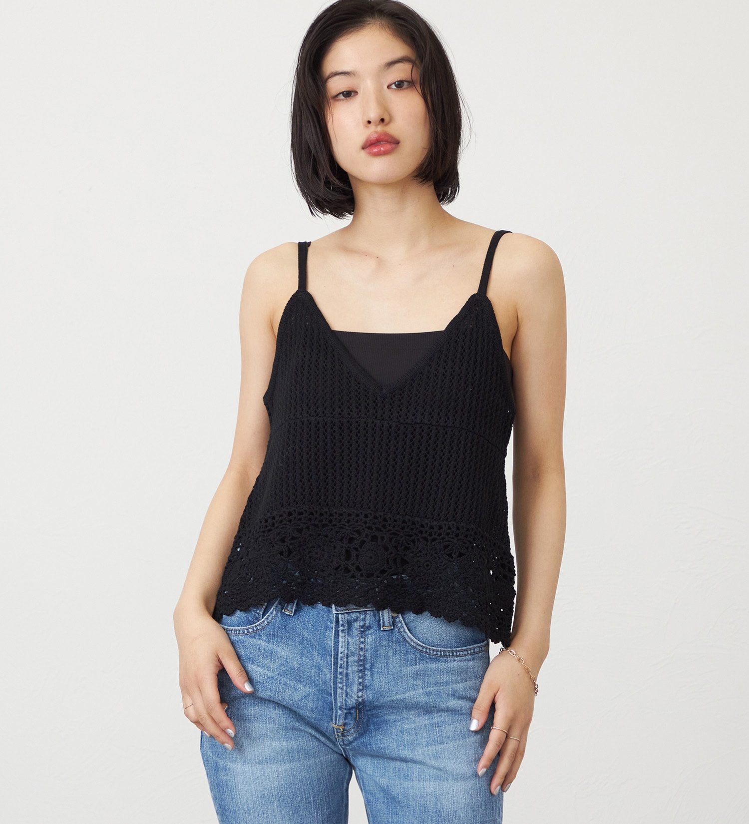 SOMETHING(サムシング)のSOMETHING クロシェニットキャミソール|トップス/ニット/セーター/レディース|ブラック