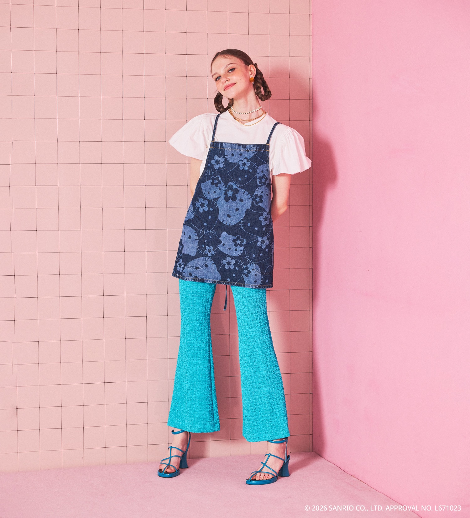 SOMETHING(サムシング)のSOMETHING×HELLO KITTY APRON BUSTIER|トップス/その他トップス/レディース|インディゴブルー