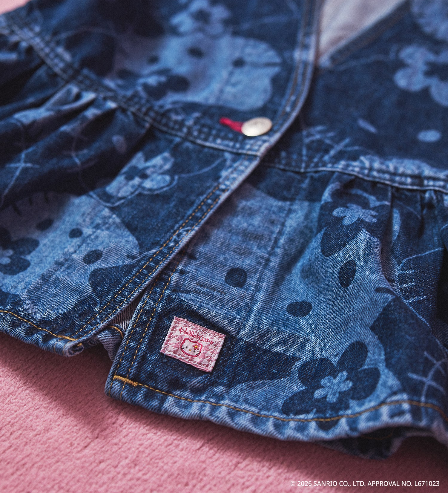 SOMETHING(サムシング)のSOMETHING×HELLO KITTY PEPLUM BUSTIER|トップス/その他トップス/レディース|インディゴブルー