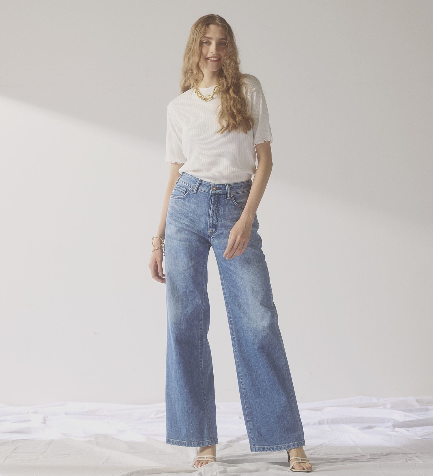 SOMETHING(サムシング)のSOMETHING LISA NOUVEAU WIDE/ワイドデニムパンツ|パンツ/デニム/ジーンズパンツ/レディース|淡色ブルー