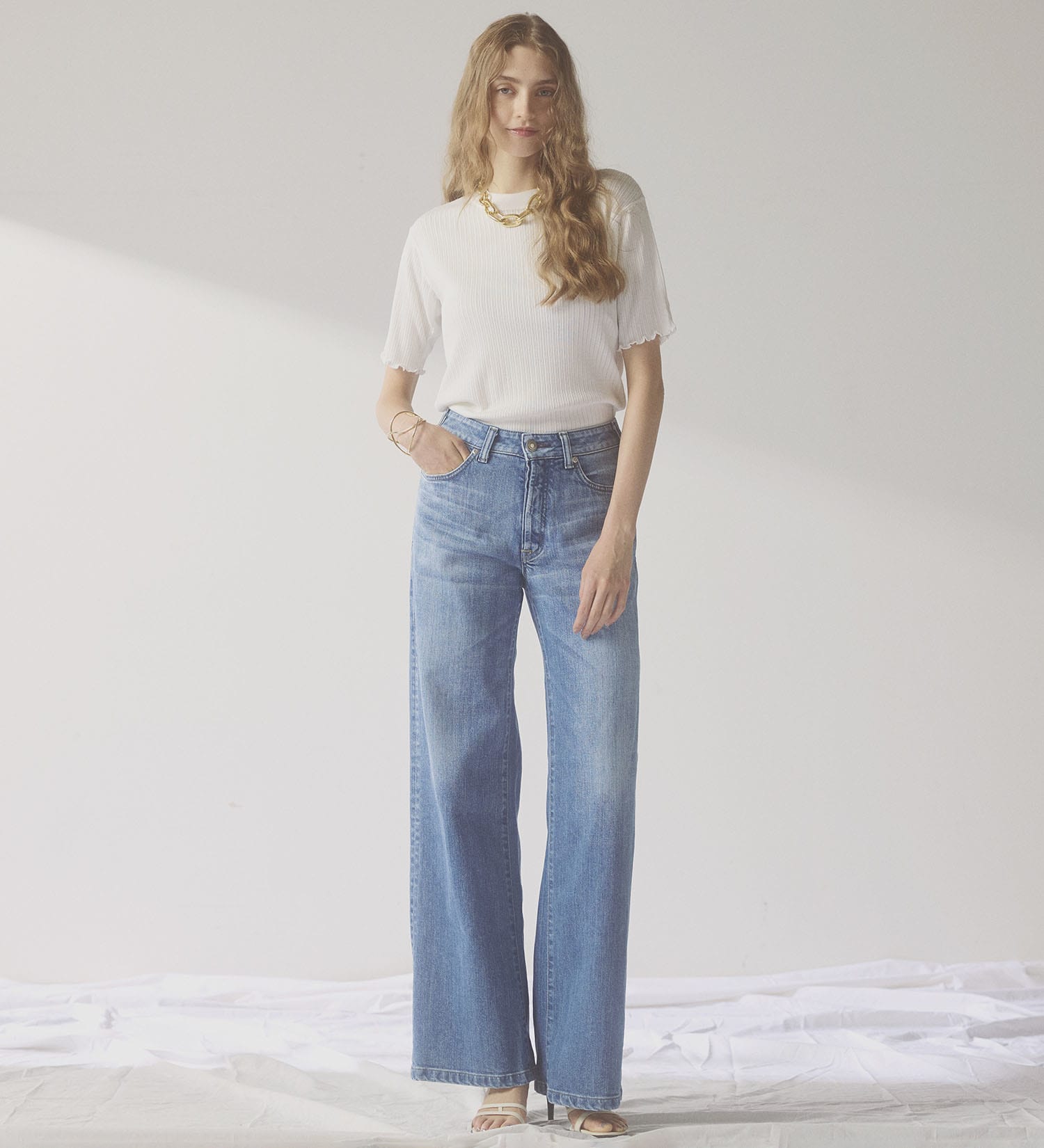 SOMETHING(サムシング)のSOMETHING LISA NOUVEAU WIDE/ワイドデニムパンツ|パンツ/デニム/ジーンズパンツ/レディース|淡色ブルー