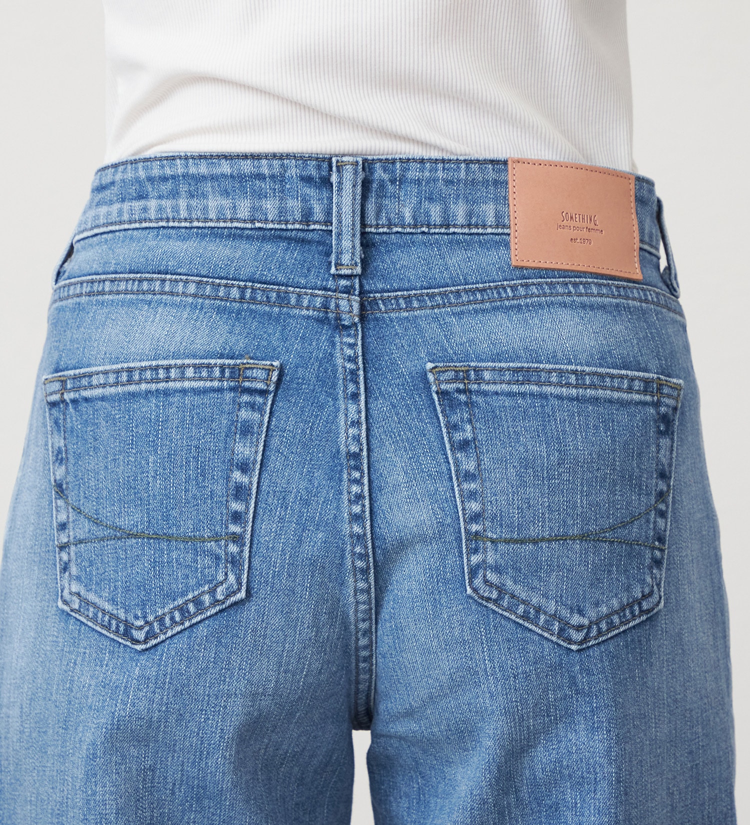 SOMETHING(サムシング)のSOMETHING LISA NOUVEAU WIDE/ワイドデニムパンツ|パンツ/デニム/ジーンズパンツ/レディース|淡色ブルー