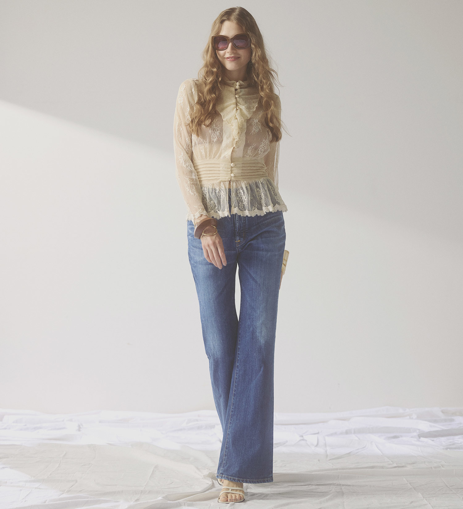 SOMETHING(サムシング)のSOMETHING LISA NOUVEAU FLARE/フレアデニムパンツ|パンツ/デニム/ジーンズパンツ/レディース|中色ブルー