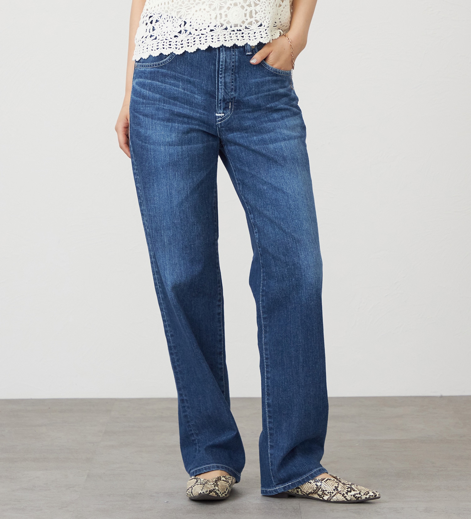 SOMETHING(サムシング)のSOMETHING ELSA NOUVEAU STRAIGHT/ストレートデニムパンツ|パンツ/デニム/ジーンズパンツ/レディース|中色ブルー